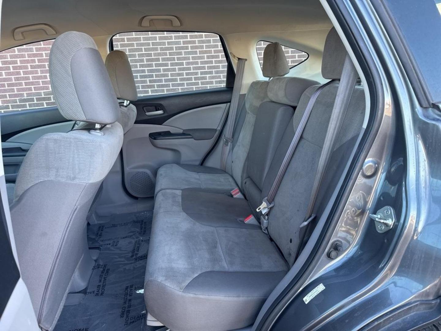 2013 Gray /Gray Honda CR-V LX (2HKRM4H33DH) with an 2.4L I4 DOHC 16V i-VTEC engine, Automatic transmission, located at 10890 W. Colfax Ave., Lakewood, CO, 80215, (303) 274-7692, 39.739914, -105.120132 - 2013 Honda CR-V AWD AWD.<br><br>D1 Auto NEVER charges dealer fees! All cars have clean titles and have been inspected for mechanical issues. We have financing for everyone. Good credit, bad credit, first time buyers.<br><br>Please call Lakewood Location 303-274-7692 or Thornton 303-287-5511 to sched - Photo#11