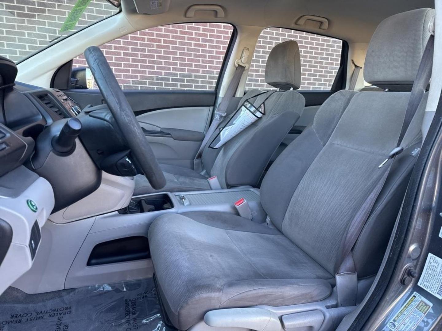 2013 Gray /Gray Honda CR-V LX (2HKRM4H33DH) with an 2.4L I4 DOHC 16V i-VTEC engine, Automatic transmission, located at 10890 W. Colfax Ave., Lakewood, CO, 80215, (303) 274-7692, 39.739914, -105.120132 - 2013 Honda CR-V AWD AWD.<br><br>D1 Auto NEVER charges dealer fees! All cars have clean titles and have been inspected for mechanical issues. We have financing for everyone. Good credit, bad credit, first time buyers.<br><br>Please call Lakewood Location 303-274-7692 or Thornton 303-287-5511 to sched - Photo#12