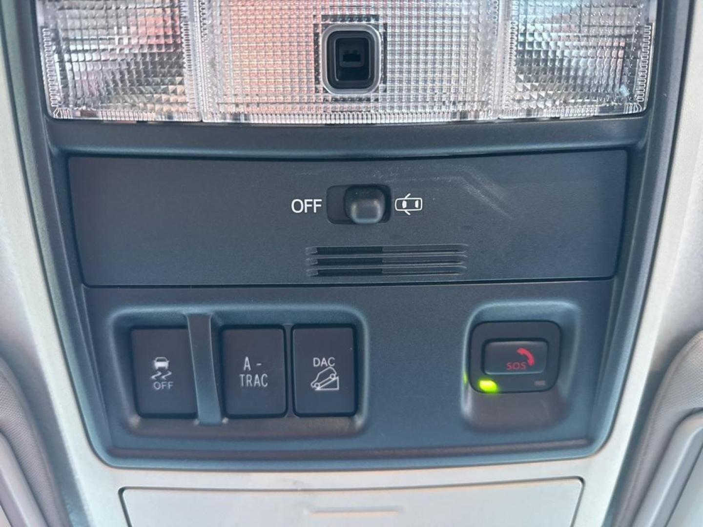 2021 Classic Silver Metallic /Gray Toyota 4Runner SR5 (JTEMU5JR1M5) with an 4.0L V6 SMPI DOHC engine, Automatic transmission, located at 10890 W. Colfax Ave., Lakewood, CO, 80215, (303) 274-7692, 39.739914, -105.120132 - 2021 Toyota 4Runner SR5 4WD With 3rd Row Seating!! No accidents and has a clean title. Well maintained and loaded with, Apple/ Android Carplay, backup camera, 3 rows of seating, power seat and more. <br><br> All Cars Have Clean Titles And Are Serviced Before Sale., Clean Carfax, No Accident, Apple/ - Photo#29