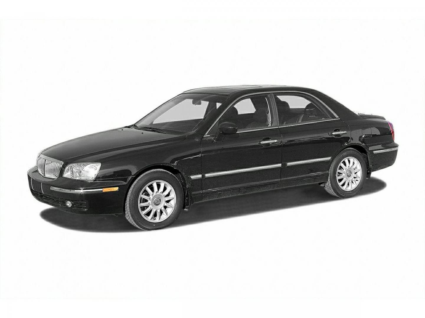 2005 Bright Silver Hyundai XG350 Base (KMHFU45E85A) with an 3.5L V6 SMPI DOHC engine, Automatic transmission, located at 10890 W. Colfax Ave., Lakewood, CO, 80215, (303) 274-7692, 39.739914, -105.120132 - 2005 Hyundai XG350 FWD<br><br>D1 Auto NEVER charges dealer fees! All cars have clean titles and have been inspected for mechanical issues. We have financing for everyone. Good credit, bad credit, first time buyers.<br>Clean CARFAX.<br>Please call Lakewood Location 303-274-7692 or Thornton 303-287-55 - Photo#0