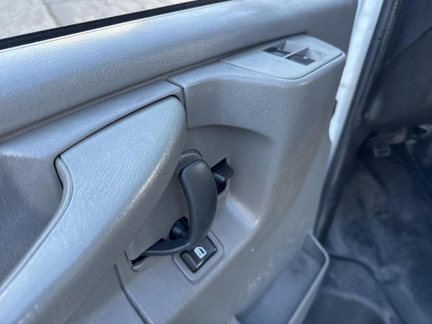 2015 Summit White /Medium Pewter Chevrolet Express 2500 Work Van (1GCWGFCFXF1) with an Vortec 4.8L V8 SFI engine, Automatic transmission, located at 10890 W. Colfax Ave., Lakewood, CO, 80215, (303) 274-7692, 39.739914, -105.120132 - 2015 Chevrolet Express 2500 CARFAX One-Owner. RWD Cargo<br><br>D1 Auto NEVER charges dealer fees! All cars have clean titles and have been inspected for mechanical issues. We have financing for everyone. Good credit, bad credit, first time buyers.<br>Clean CARFAX.<br>Please call Lakewood Location 30 - Photo#16