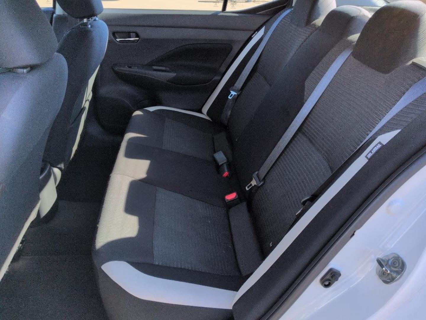 2022 WHITE /ACTUAL Nissan Versa SV (3N1CN8EV9NL) with an 4 Cyl, 1.6L engine, Automatic transmission, located at 10890 W. Colfax Ave., Lakewood, CO, 80215, (303) 274-7692, 39.739914, -105.120132 - Discover the perfect blend of style, efficiency, and reliability with this 2022 Nissan Versa SV. This compact sedan is ideal for those seeking an economical yet comfortable driving experience. Equipped with a 4-cylinder, 1.6L engine and front-wheel drive, this vehicle ensures a smooth, responsive ri - Photo#15