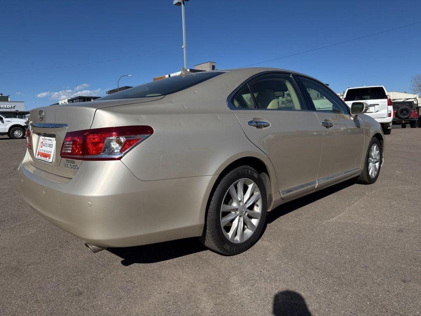 2011 GOLD Lexus ES 350 Base (JTHBK1EG6B2) with an V6, 3.5L engine, Automatic transmission, located at 10890 W. Colfax Ave., Lakewood, CO, 80215, (303) 274-7692, 39.739914, -105.120132 - Photo#4