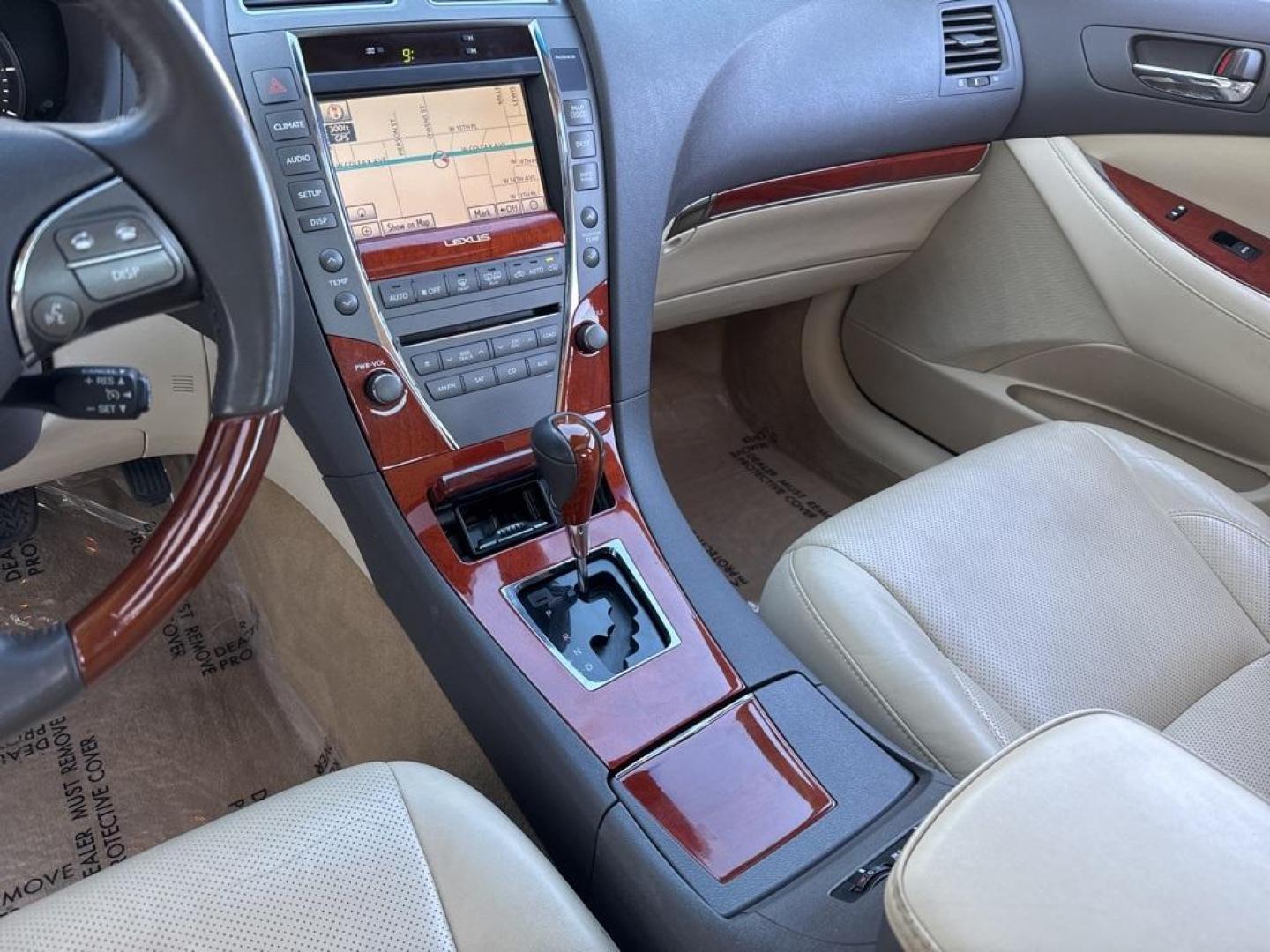 2011 GOLD Lexus ES 350 Base (JTHBK1EG6B2) with an V6, 3.5L engine, Automatic transmission, located at 10890 W. Colfax Ave., Lakewood, CO, 80215, (303) 274-7692, 39.739914, -105.120132 - Photo#40