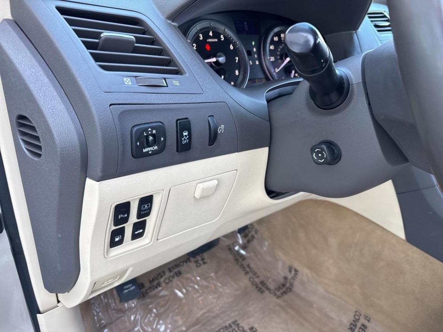 2011 GOLD Lexus ES 350 Base (JTHBK1EG6B2) with an V6, 3.5L engine, Automatic transmission, located at 10890 W. Colfax Ave., Lakewood, CO, 80215, (303) 274-7692, 39.739914, -105.120132 - Photo#54