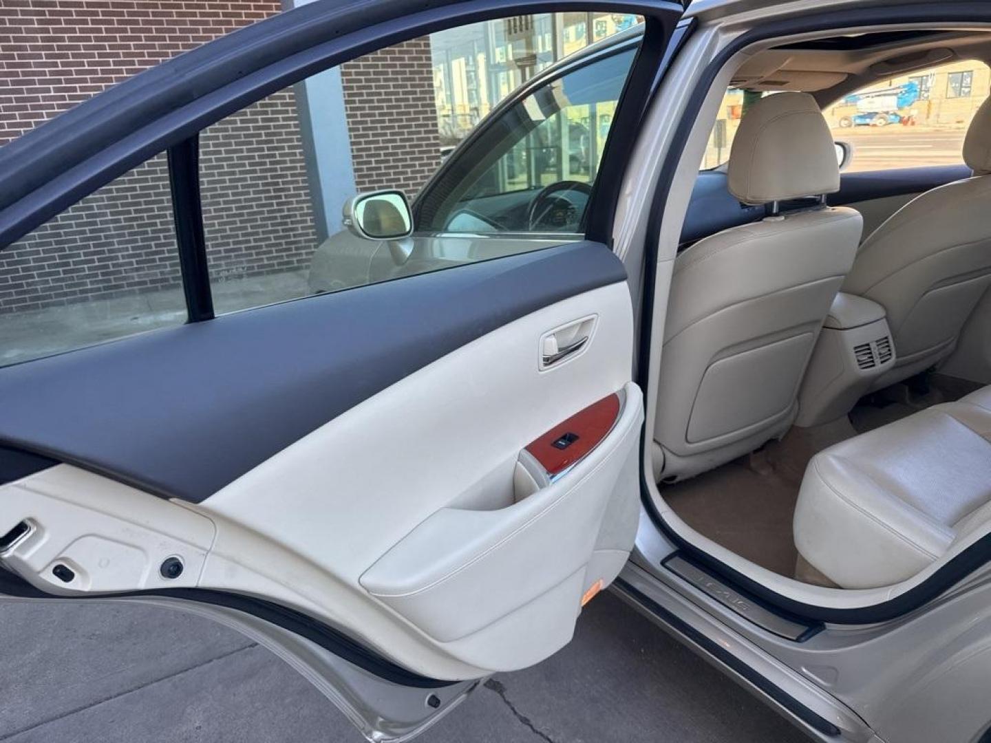 2011 GOLD Lexus ES 350 Base (JTHBK1EG6B2) with an V6, 3.5L engine, Automatic transmission, located at 10890 W. Colfax Ave., Lakewood, CO, 80215, (303) 274-7692, 39.739914, -105.120132 - Photo#57