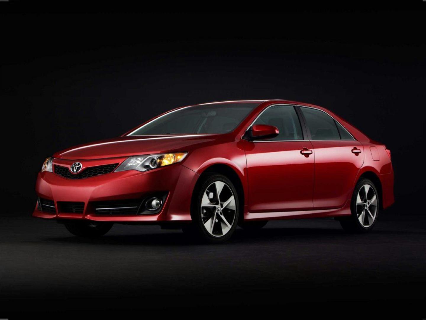2014 BLACK Toyota Camry SE (4T1BF1FK5EU) with an 4 Cyl, 2.5L engine, Automatic transmission, located at 10890 W. Colfax Ave., Lakewood, CO, 80215, (303) 274-7692, 39.739914, -105.120132 - Photo#21