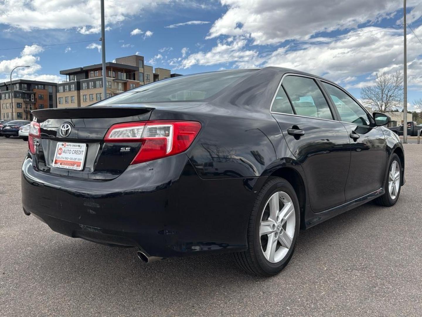 2014 BLACK Toyota Camry SE (4T1BF1FK5EU) with an 4 Cyl, 2.5L engine, Automatic transmission, located at 10890 W. Colfax Ave., Lakewood, CO, 80215, (303) 274-7692, 39.739914, -105.120132 - Photo#4