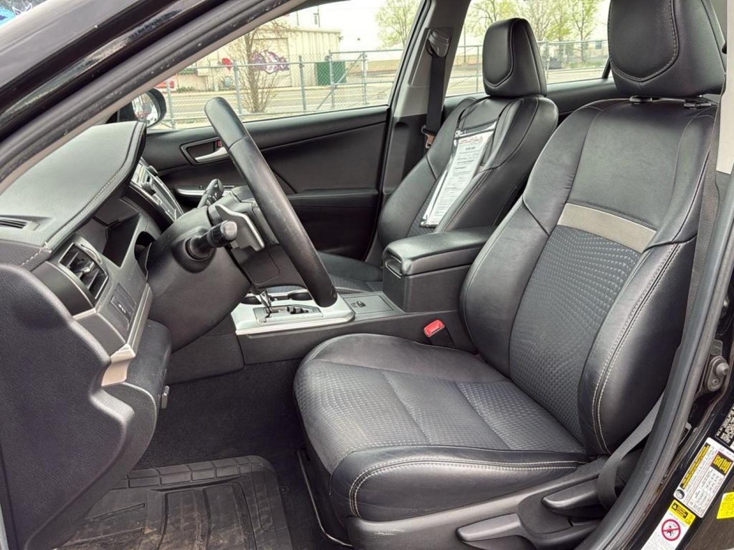 2014 BLACK Toyota Camry SE (4T1BF1FK5EU) with an 4 Cyl, 2.5L engine, Automatic transmission, located at 10890 W. Colfax Ave., Lakewood, CO, 80215, (303) 274-7692, 39.739914, -105.120132 - Photo#9