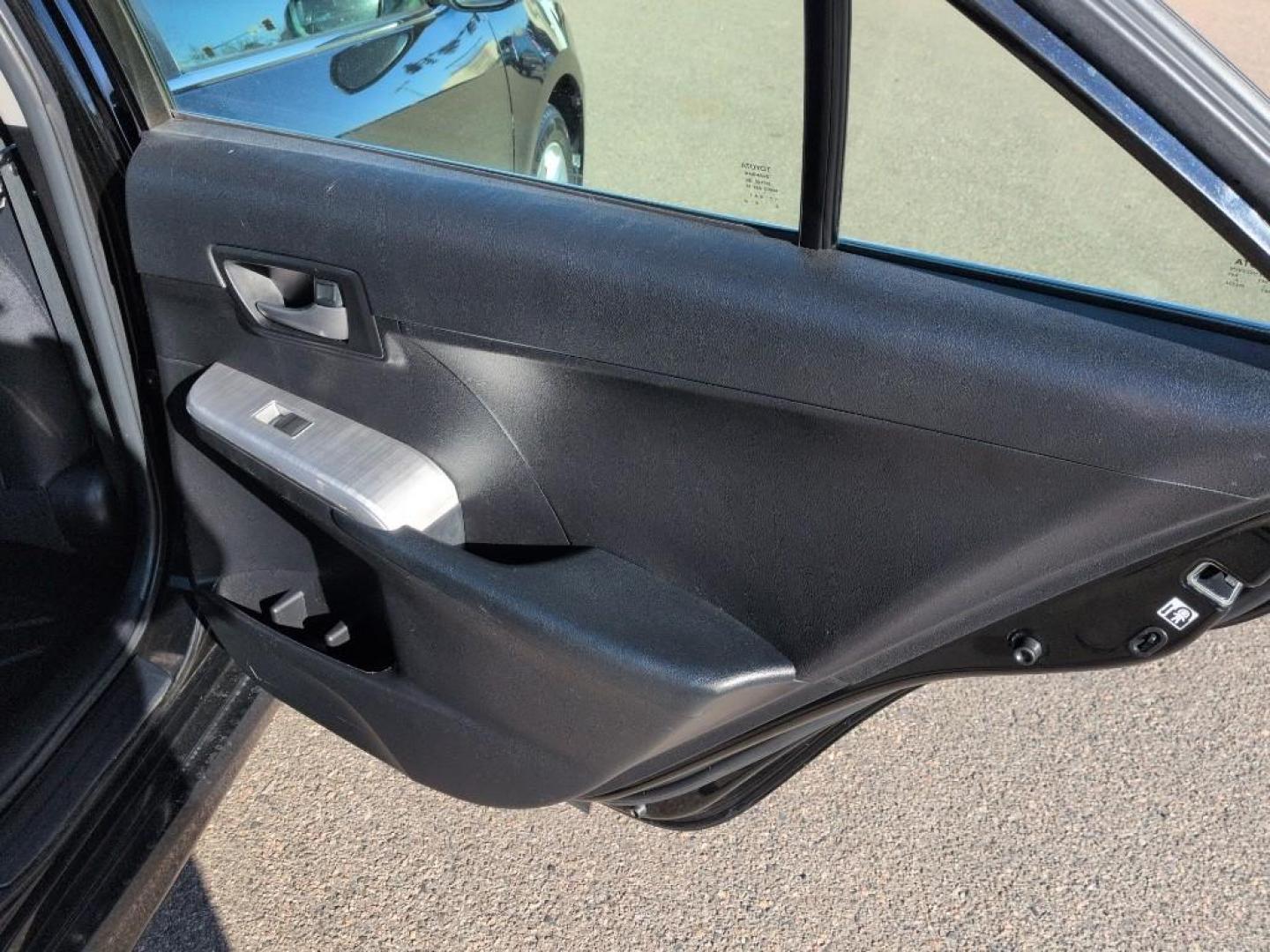 2014 BLACK Toyota Camry SE (4T1BF1FK5EU) with an 4 Cyl, 2.5L engine, Automatic transmission, located at 10890 W. Colfax Ave., Lakewood, CO, 80215, (303) 274-7692, 39.739914, -105.120132 - Photo#18
