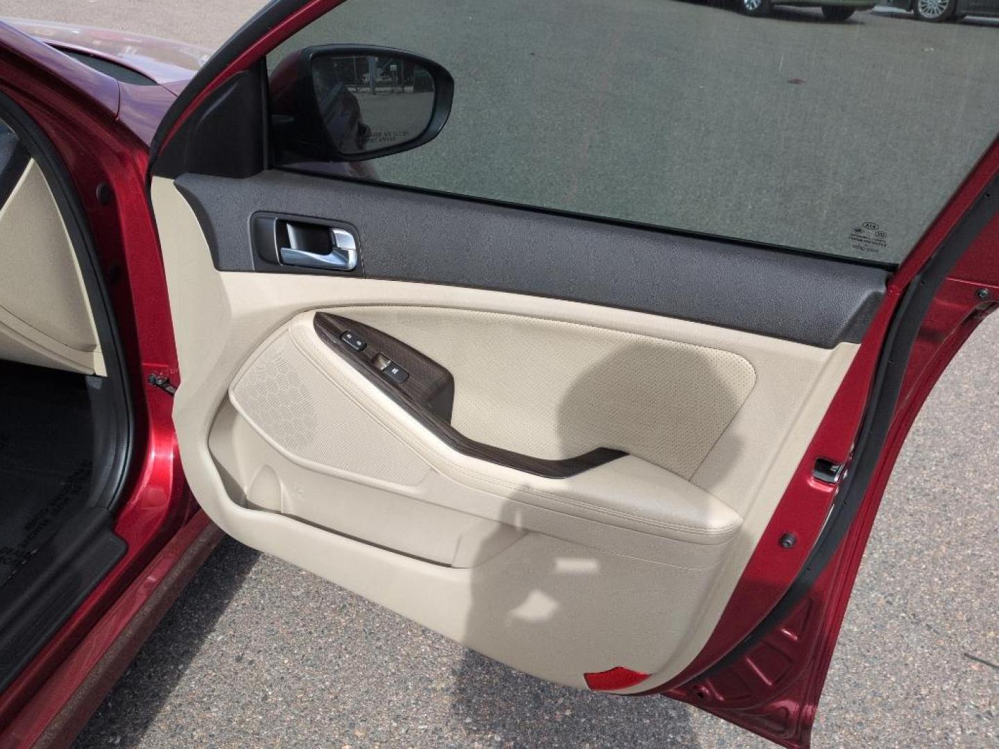 2015 RED Kia Optima EX (5XXGN4A71FG) with an 4 Cyl, 2.4L engine, Automatic transmission, located at 10890 W. Colfax Ave., Lakewood, CO, 80215, (303) 274-7692, 39.739914, -105.120132 - Photo#16