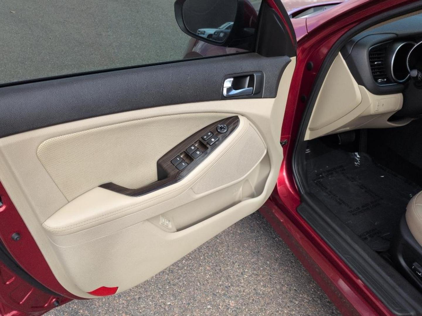 2015 RED Kia Optima EX (5XXGN4A71FG) with an 4 Cyl, 2.4L engine, Automatic transmission, located at 10890 W. Colfax Ave., Lakewood, CO, 80215, (303) 274-7692, 39.739914, -105.120132 - Photo#8