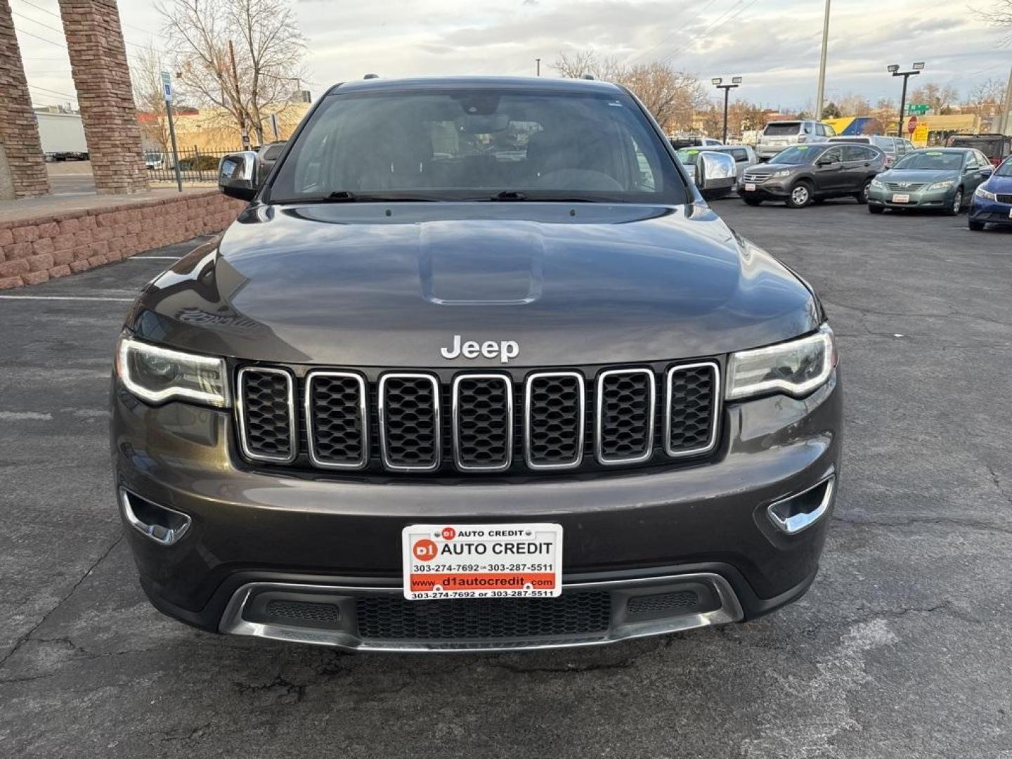 2018 GRAY Jeep Grand Cherokee LIMITED 4WD (1C4RJFBG2JC) with an V6, 3.6L engine, Automatic transmission, located at 10890 W. Colfax Ave., Lakewood, CO, 80215, (303) 274-7692, 39.739914, -105.120132 - Photo#37