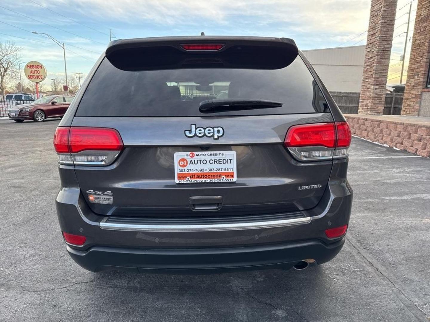 2018 GRAY Jeep Grand Cherokee LIMITED 4WD (1C4RJFBG2JC) with an V6, 3.6L engine, Automatic transmission, located at 10890 W. Colfax Ave., Lakewood, CO, 80215, (303) 274-7692, 39.739914, -105.120132 - Photo#41