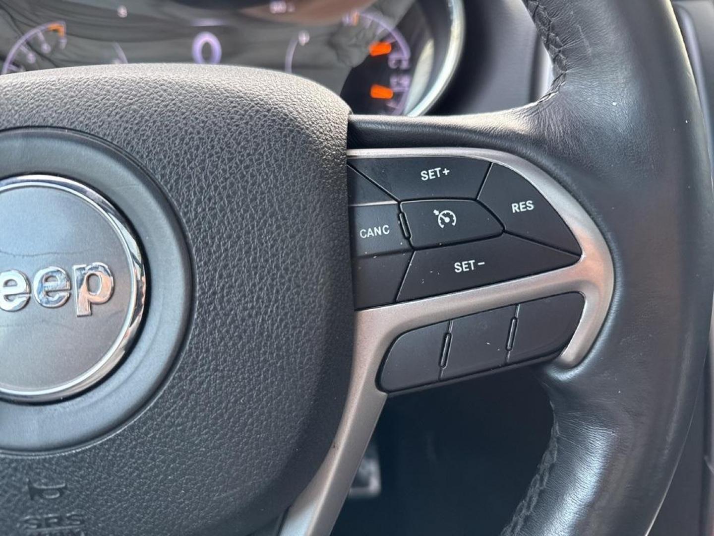 2018 GRAY Jeep Grand Cherokee LIMITED 4WD (1C4RJFBG2JC) with an V6, 3.6L engine, Automatic transmission, located at 10890 W. Colfax Ave., Lakewood, CO, 80215, (303) 274-7692, 39.739914, -105.120132 - Photo#68