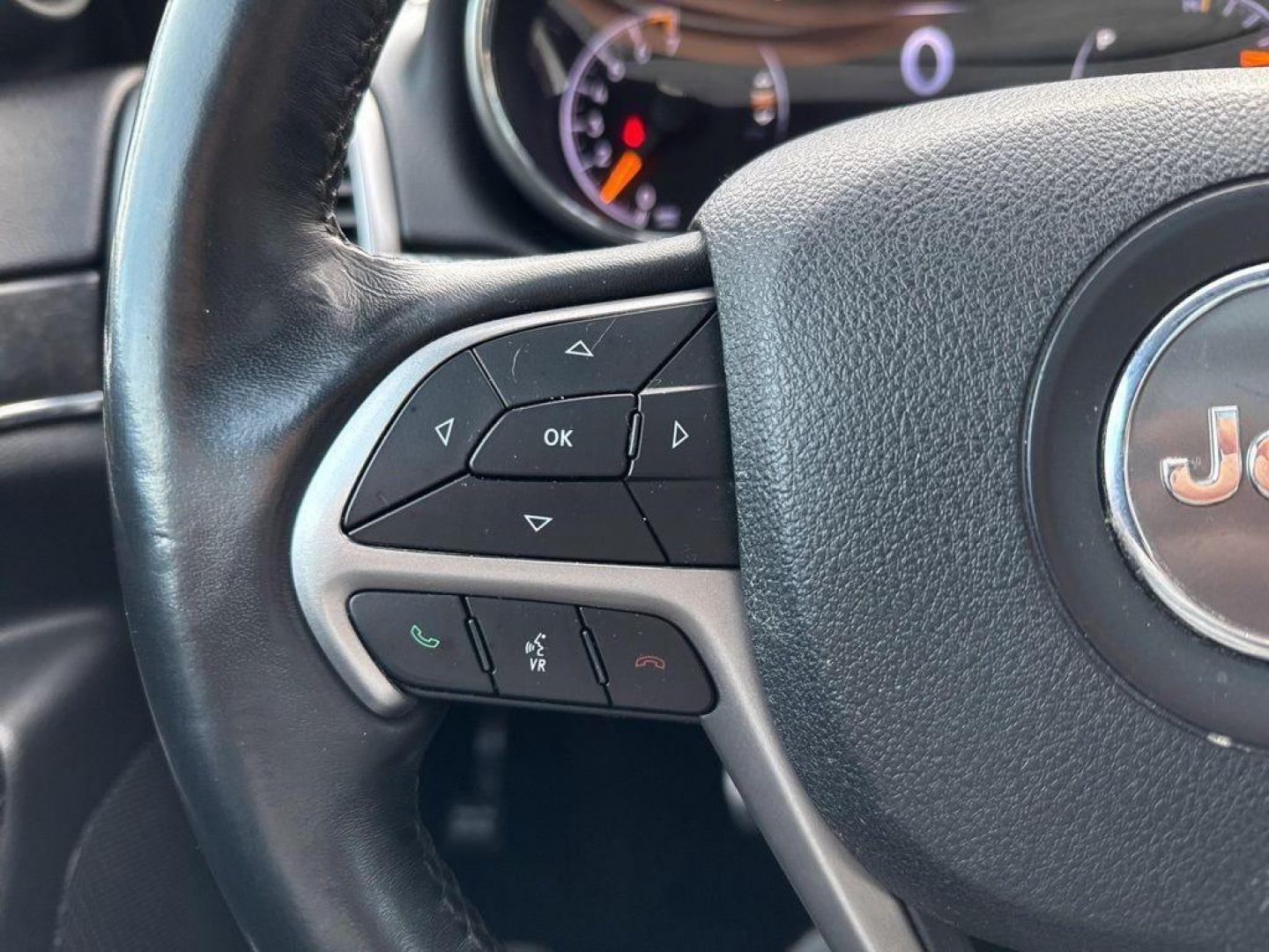 2018 GRAY Jeep Grand Cherokee LIMITED 4WD (1C4RJFBG2JC) with an V6, 3.6L engine, Automatic transmission, located at 10890 W. Colfax Ave., Lakewood, CO, 80215, (303) 274-7692, 39.739914, -105.120132 - Photo#31