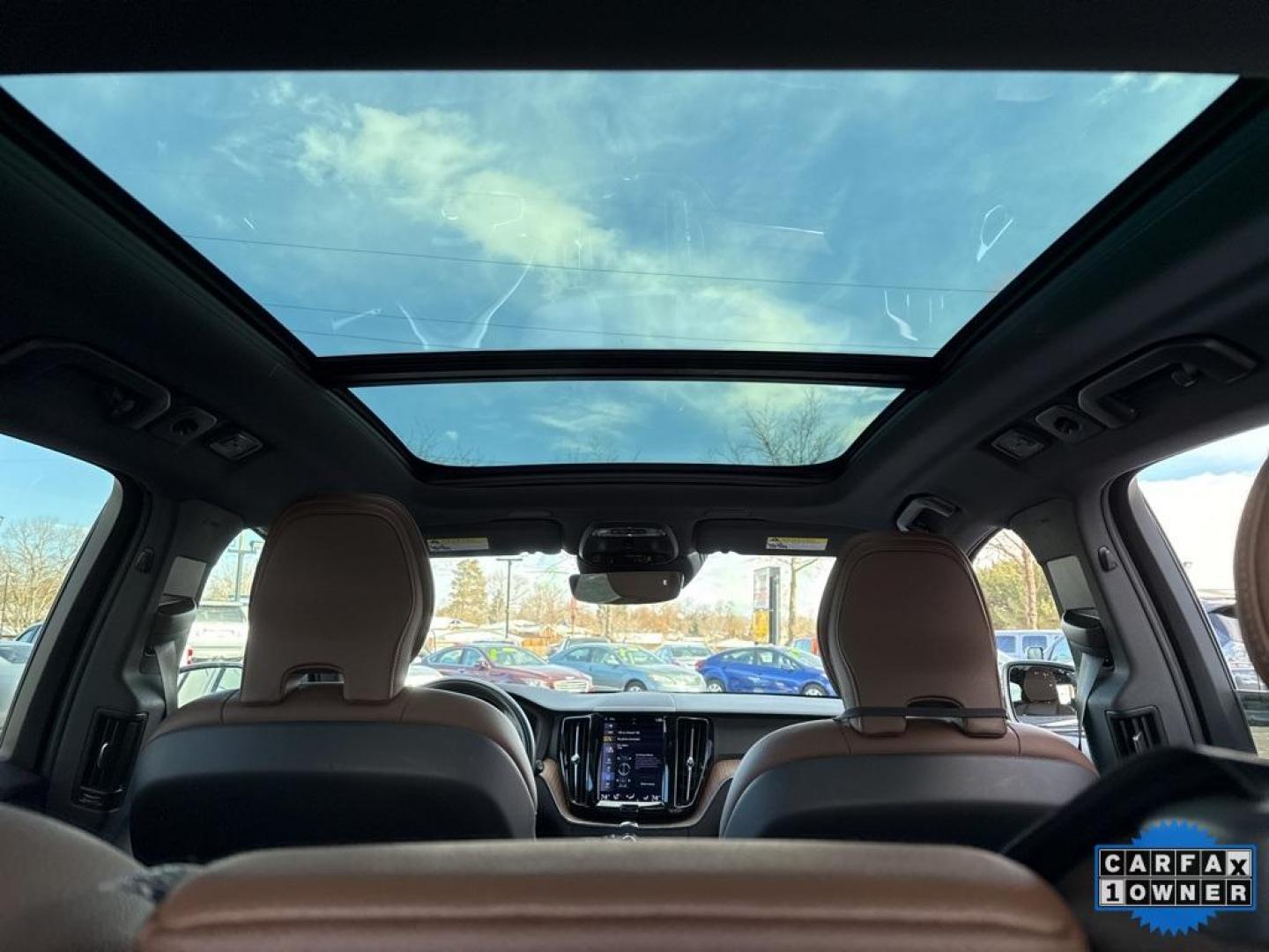 2021 Bright Silver Metallic /Maroon Brown Volvo XC60 T6 Momentum (YV4A22RK5M1) with an I4 Supercharged engine, Automatic transmission, located at 10890 W. Colfax Ave., Lakewood, CO, 80215, (303) 274-7692, 39.739914, -105.120132 - 2021 Volvo XC60 CARFAX One-Owner with regular service on Carfax. T6 engine producing 316 horsepower and equiped with Climate and Premium package. Loaded with hetaed front and rear seats, heated steering wheel, blind spot montoring, collision avoidance and mitigation. Apple/Android Carplay, Panoramic - Photo#21