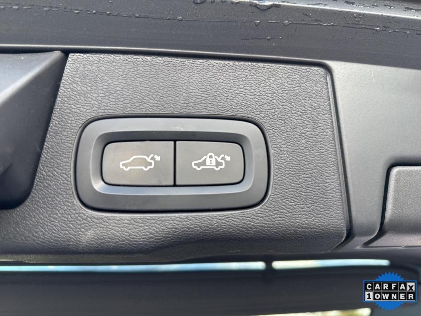 2021 Bright Silver Metallic /Maroon Brown Volvo XC60 T6 Momentum (YV4A22RK5M1) with an I4 Supercharged engine, Automatic transmission, located at 10890 W. Colfax Ave., Lakewood, CO, 80215, (303) 274-7692, 39.739914, -105.120132 - 2021 Volvo XC60 CARFAX One-Owner with regular service on Carfax. T6 engine producing 316 horsepower and equiped with Climate and Premium package. Loaded with hetaed front and rear seats, heated steering wheel, blind spot montoring, collision avoidance and mitigation. Apple/Android Carplay, Panoramic - Photo#25