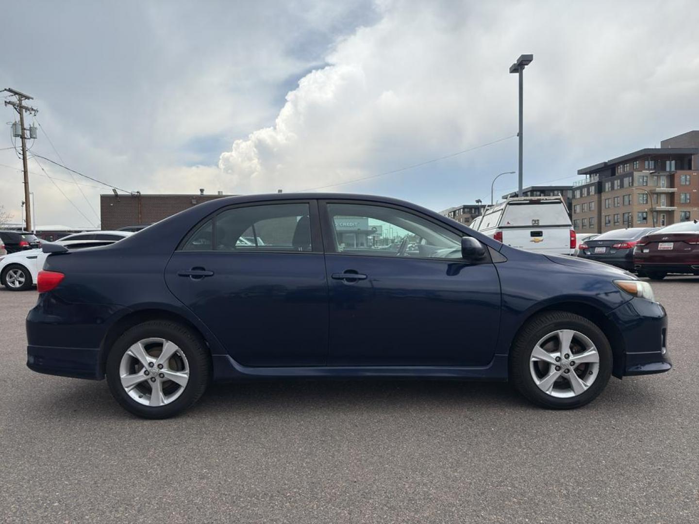 2011 BLUE Toyota Corolla S 5-SPEED MT (2T1BU4EE3BC) with an 4 Cyl, 1.8L engine, Manual transmission, located at 10890 W. Colfax Ave., Lakewood, CO, 80215, (303) 274-7692, 39.739914, -105.120132 - Photo#3