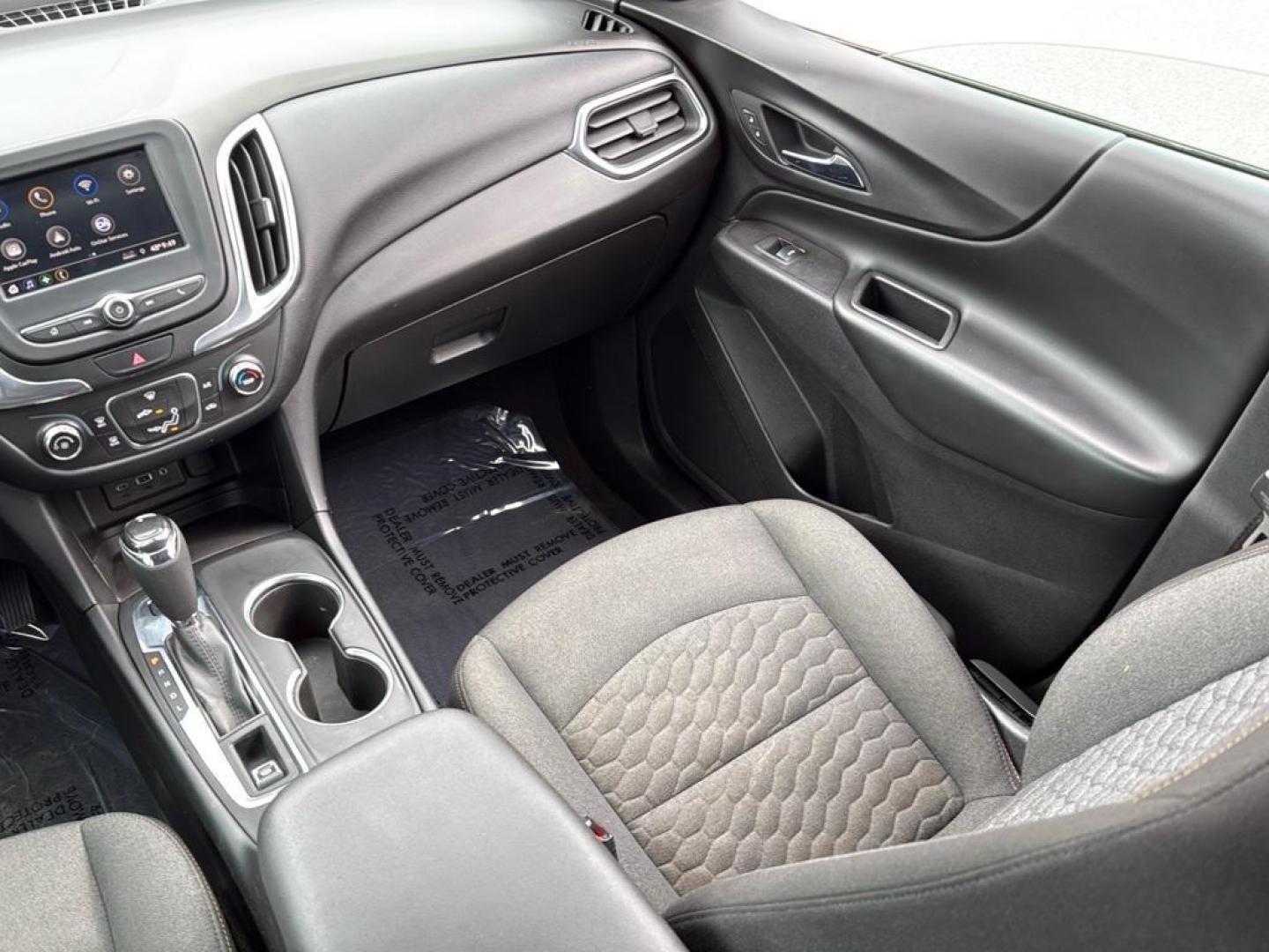2020 SILVER Chevrolet Equinox LT (1LT) (2GNAXUEV4L6) with an 4 Cyl, 1.5L engine, Automatic transmission, located at 10890 W. Colfax Ave., Lakewood, CO, 80215, (303) 274-7692, 39.739914, -105.120132 - <b>Summary</b><br>Apple/ Android Carplay, Fully Serviced And Ready For Colorado! Non smoker,<br><br><b>Vehicle Details</b><br>Experience the perfect blend of style, efficiency, and versatility with this impressive 2020 Chevrolet Equinox LT (1LT)! This dynamic SUV is ready to elevate your driving exp - Photo#15