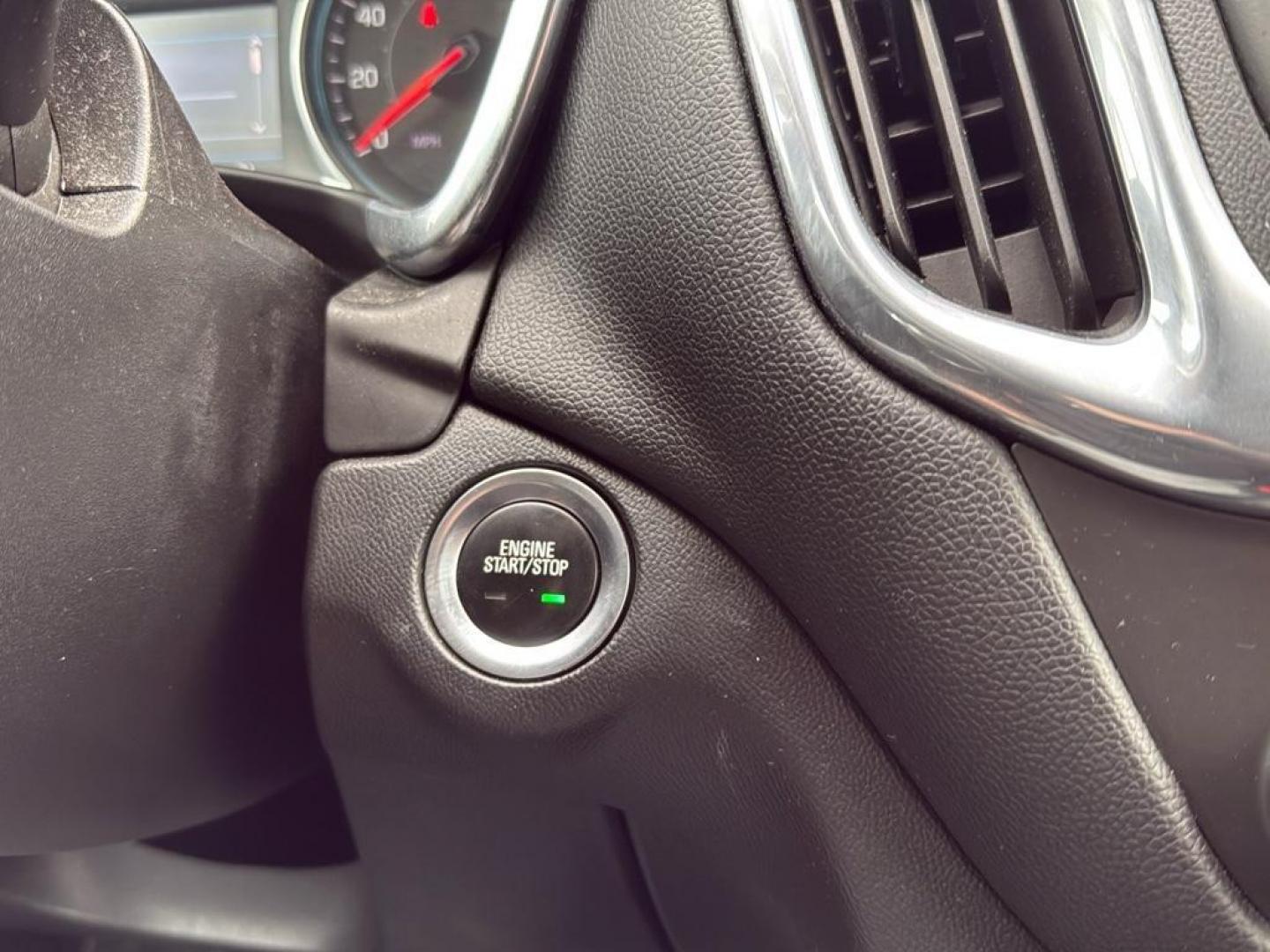 2020 SILVER Chevrolet Equinox LT (1LT) (2GNAXUEV4L6) with an 4 Cyl, 1.5L engine, Automatic transmission, located at 10890 W. Colfax Ave., Lakewood, CO, 80215, (303) 274-7692, 39.739914, -105.120132 - <b>Summary</b><br>Apple/ Android Carplay, Fully Serviced And Ready For Colorado! Non smoker,<br><br><b>Vehicle Details</b><br>Experience the perfect blend of style, efficiency, and versatility with this impressive 2020 Chevrolet Equinox LT (1LT)! This dynamic SUV is ready to elevate your driving exp - Photo#25