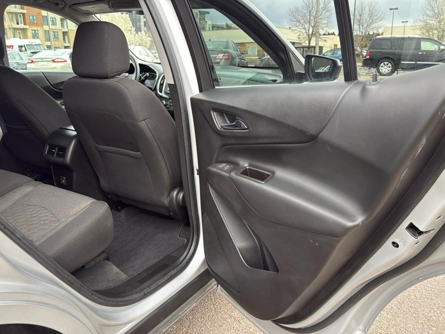 2020 SILVER Chevrolet Equinox LT (1LT) (2GNAXUEV4L6) with an 4 Cyl, 1.5L engine, Automatic transmission, located at 10890 W. Colfax Ave., Lakewood, CO, 80215, (303) 274-7692, 39.739914, -105.120132 - <b>Summary</b><br>Apple/ Android Carplay, Fully Serviced And Ready For Colorado! Non smoker,<br><br><b>Vehicle Details</b><br>Experience the perfect blend of style, efficiency, and versatility with this impressive 2020 Chevrolet Equinox LT (1LT)! This dynamic SUV is ready to elevate your driving exp - Photo#28
