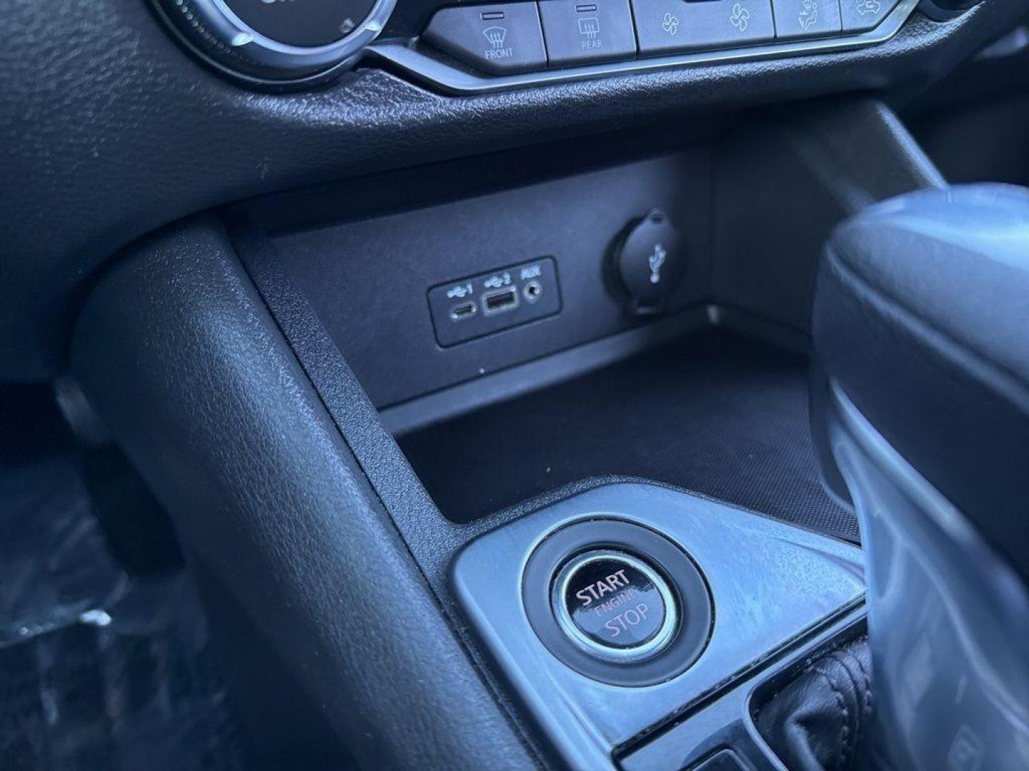 2021 GRAY Nissan Sentra SV (3N1AB8CV3MY) with an 4 Cyl, 2.0L engine, Automatic transmission, located at 10890 W. Colfax Ave., Lakewood, CO, 80215, (303) 274-7692, 39.739914, -105.120132 - Photo#12
