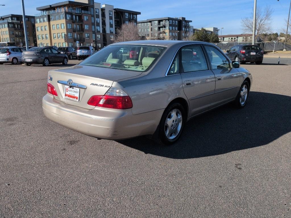 2004 GOLD Toyota Avalon XL (4T1BF28B74U) with an V6, 3.0L engine, Automatic transmission, located at 10890 W. Colfax Ave., Lakewood, CO, 80215, (303) 274-7692, 39.739914, -105.120132 - Photo#4