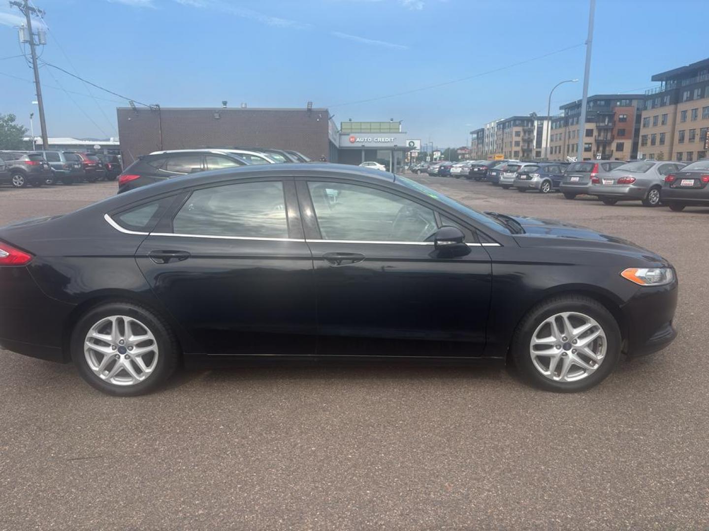 2013 BLACK Ford Fusion SE (3FA6P0HR6DR) with an 4 Cyl, 1.6L engine, Automatic transmission, located at 10890 W. Colfax Ave., Lakewood, CO, 80215, (303) 274-7692, 39.739914, -105.120132 - Photo#2