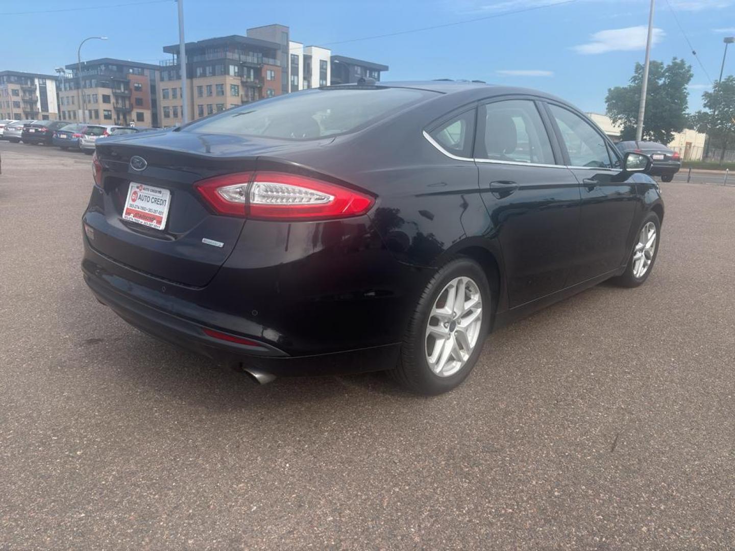 2013 BLACK Ford Fusion SE (3FA6P0HR6DR) with an 4 Cyl, 1.6L engine, Automatic transmission, located at 10890 W. Colfax Ave., Lakewood, CO, 80215, (303) 274-7692, 39.739914, -105.120132 - Photo#3
