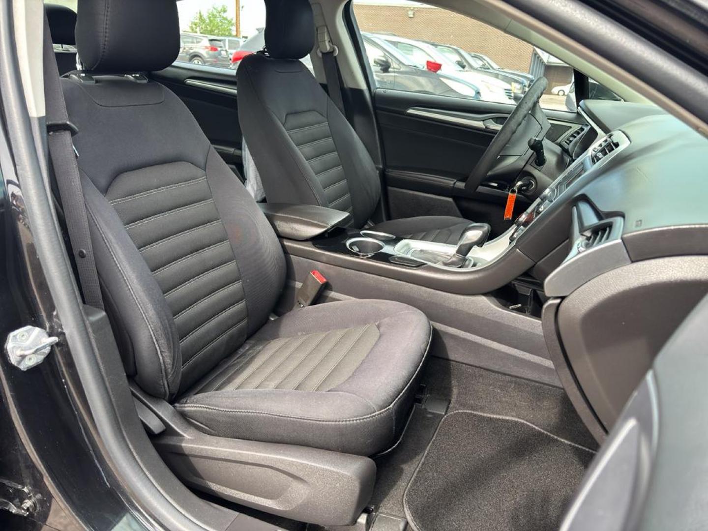 2013 BLACK Ford Fusion SE (3FA6P0HR6DR) with an 4 Cyl, 1.6L engine, Automatic transmission, located at 10890 W. Colfax Ave., Lakewood, CO, 80215, (303) 274-7692, 39.739914, -105.120132 - Photo#8