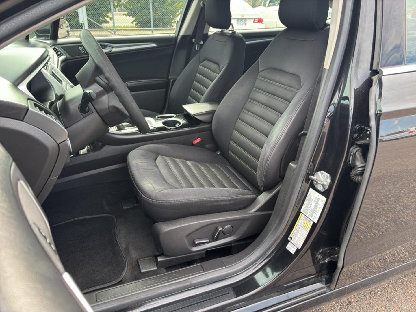2013 BLACK Ford Fusion SE (3FA6P0HR6DR) with an 4 Cyl, 1.6L engine, Automatic transmission, located at 10890 W. Colfax Ave., Lakewood, CO, 80215, (303) 274-7692, 39.739914, -105.120132 - Photo#14