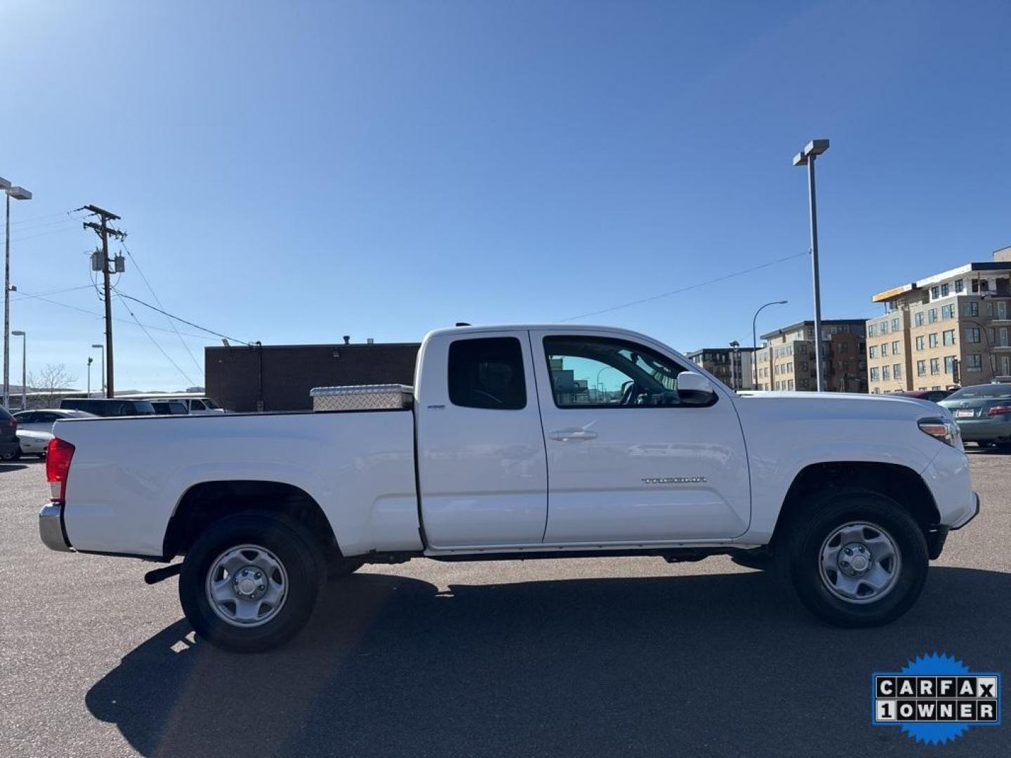 2016 Super White /Cement Gray Toyota Tacoma SR5 (5TFSZ5ANXGX) with an V6 engine, Automatic transmission, located at 10890 W. Colfax Ave., Lakewood, CO, 80215, (303) 274-7692, 39.739914, -105.120132 - 2016 Toyota Tacoma CARFAX One-Owner. 4WD All Cars Have Clean Titles And Are Serviced Before Sale., CarfaxOne Owner, Backup Camera, Non Smoker, No Pet Odor Or Hair, Tacoma SR5, V6, 4WD.<br><br>D1 Auto NEVER charges dealer fees! All cars have clean titles and have been inspected for mechanical issues. - Photo#3