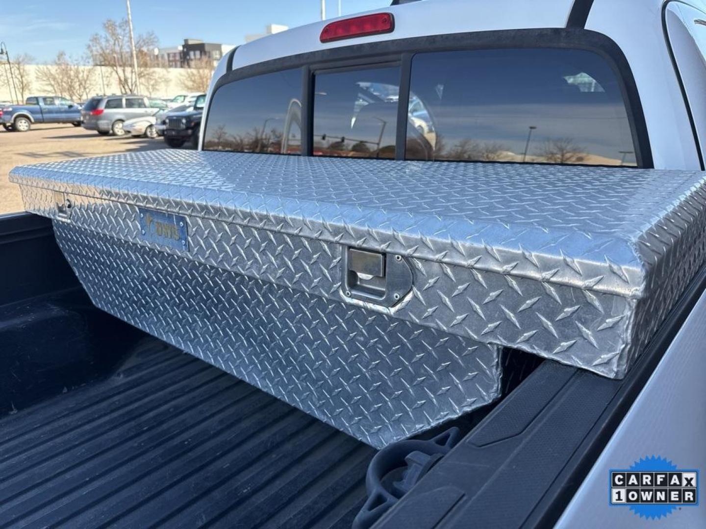 2016 Super White /Cement Gray Toyota Tacoma SR5 (5TFSZ5ANXGX) with an V6 engine, Automatic transmission, located at 10890 W. Colfax Ave., Lakewood, CO, 80215, (303) 274-7692, 39.739914, -105.120132 - 2016 Toyota Tacoma CARFAX One-Owner. 4WD All Cars Have Clean Titles And Are Serviced Before Sale., CarfaxOne Owner, Backup Camera, Non Smoker, No Pet Odor Or Hair, Tacoma SR5, V6, 4WD.<br><br>D1 Auto NEVER charges dealer fees! All cars have clean titles and have been inspected for mechanical issues. - Photo#17