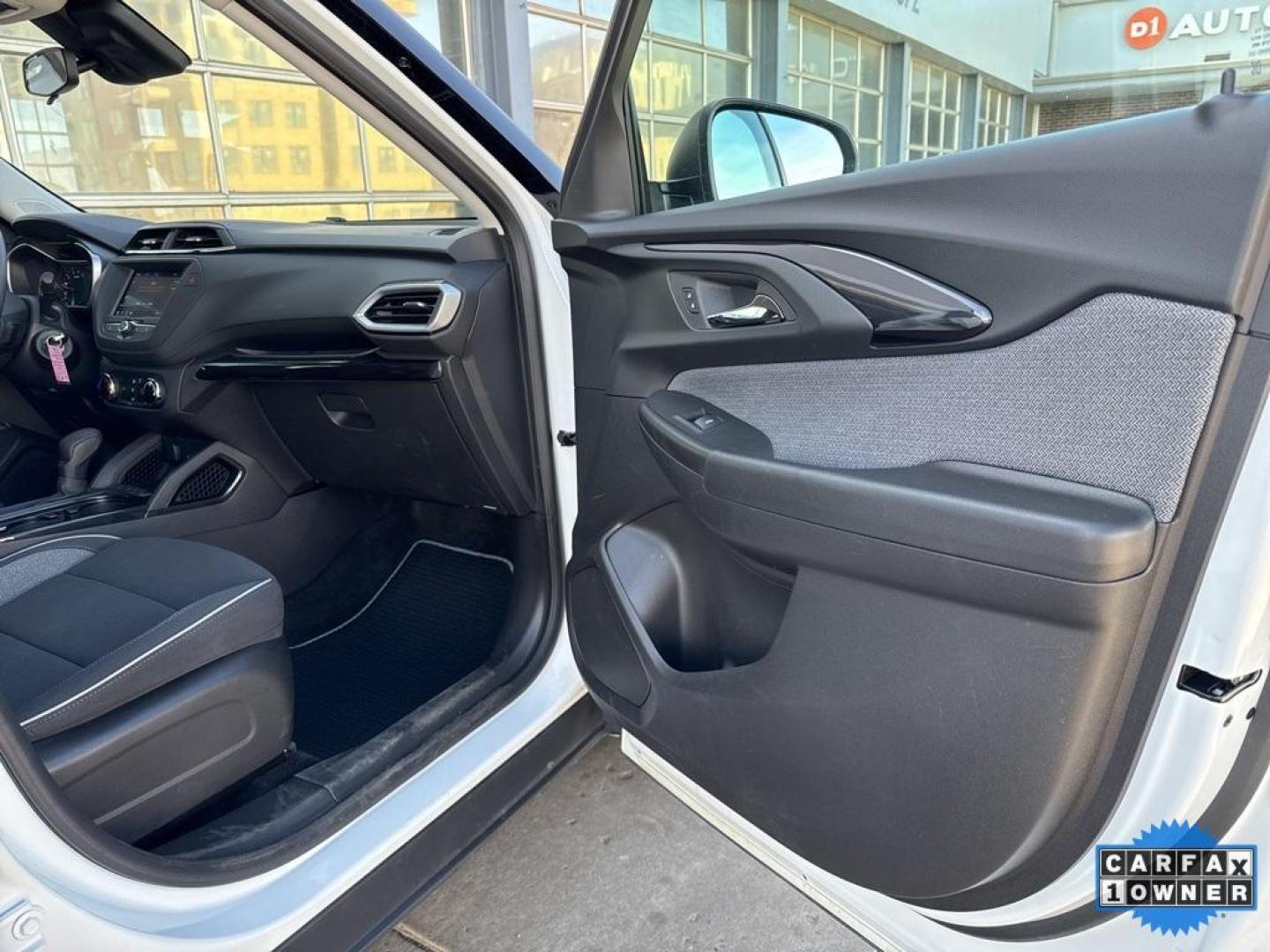 2023 WHITE /GRAY Chevrolet TrailBlazer LS (KL79MNSLXPB) with an 3 Cyl, 1.3L engine, Automatic transmission, located at 10890 W. Colfax Ave., Lakewood, CO, 80215, (303) 274-7692, 39.739914, -105.120132 - Photo#54