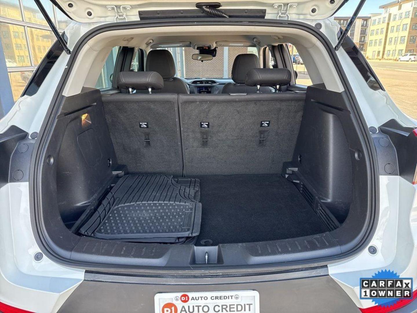2023 WHITE /GRAY Chevrolet TrailBlazer LS (KL79MNSLXPB) with an 3 Cyl, 1.3L engine, Automatic transmission, located at 10890 W. Colfax Ave., Lakewood, CO, 80215, (303) 274-7692, 39.739914, -105.120132 - Photo#17