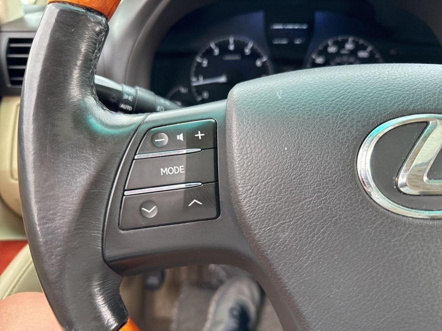 2010 BLACK Lexus RX 350 Base (2T2BK1BA3AC) with an V6, 3.5L engine, Automatic transmission, located at 10890 W. Colfax Ave., Lakewood, CO, 80215, (303) 274-7692, 39.739914, -105.120132 - Photo#27