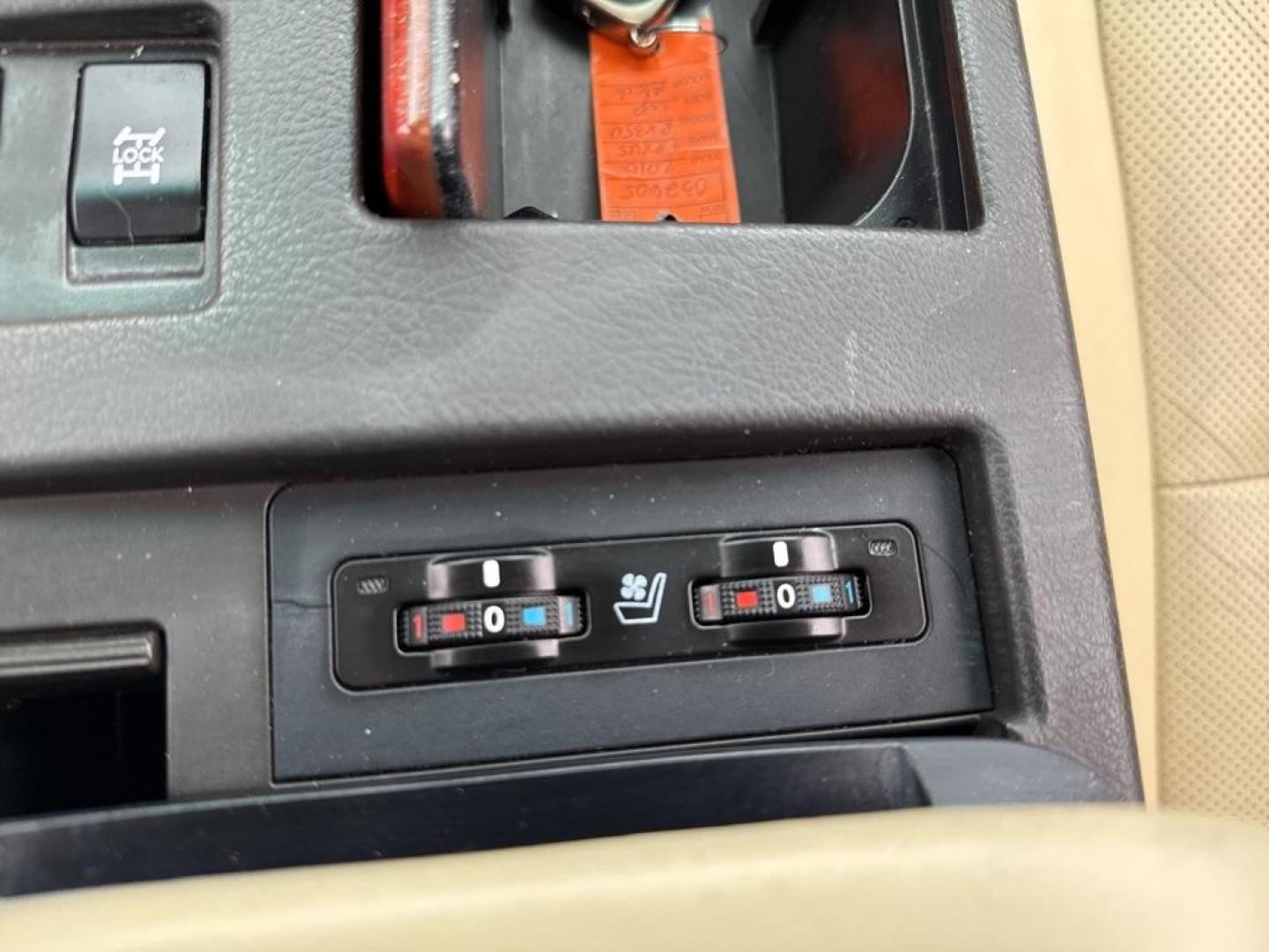 2010 BLACK Lexus RX 350 Base (2T2BK1BA3AC) with an V6, 3.5L engine, Automatic transmission, located at 10890 W. Colfax Ave., Lakewood, CO, 80215, (303) 274-7692, 39.739914, -105.120132 - Photo#50