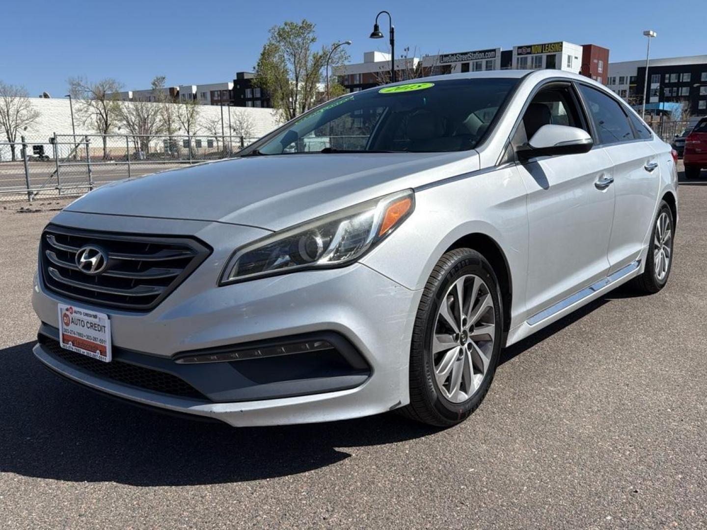 2015 SILVER Hyundai Sonata SPORT (5NPE34AF4FH) with an 4 Cyl, 2.4L engine, Automatic transmission, located at 10890 W. Colfax Ave., Lakewood, CO, 80215, (303) 274-7692, 39.739914, -105.120132 - Photo#0