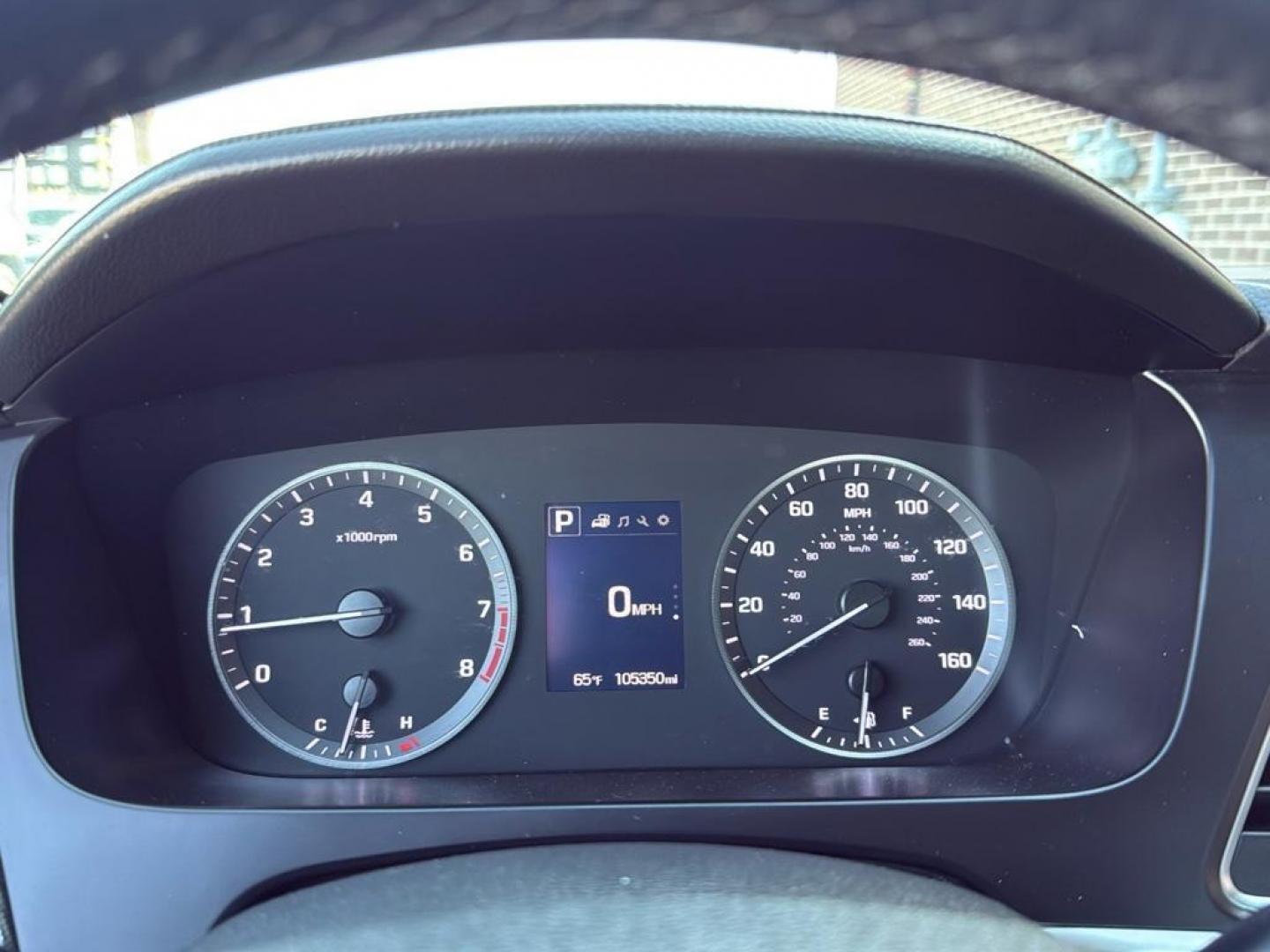 2015 SILVER Hyundai Sonata SPORT (5NPE34AF4FH) with an 4 Cyl, 2.4L engine, Automatic transmission, located at 10890 W. Colfax Ave., Lakewood, CO, 80215, (303) 274-7692, 39.739914, -105.120132 - Photo#8