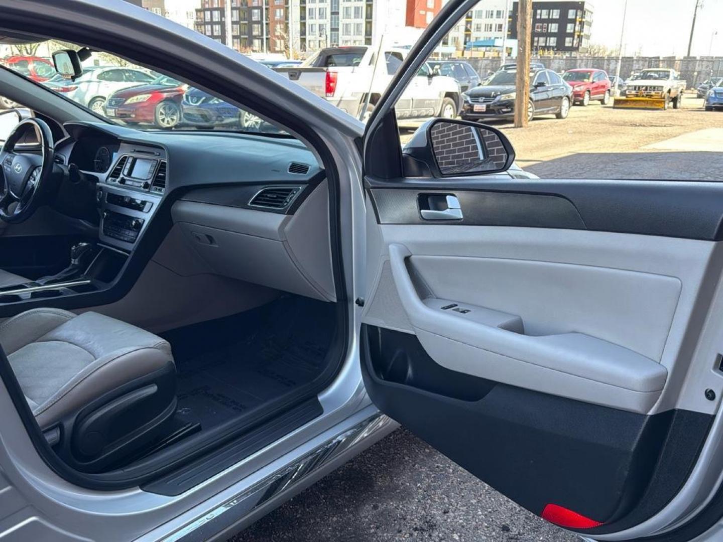 2015 SILVER Hyundai Sonata SPORT (5NPE34AF4FH) with an 4 Cyl, 2.4L engine, Automatic transmission, located at 10890 W. Colfax Ave., Lakewood, CO, 80215, (303) 274-7692, 39.739914, -105.120132 - Photo#27