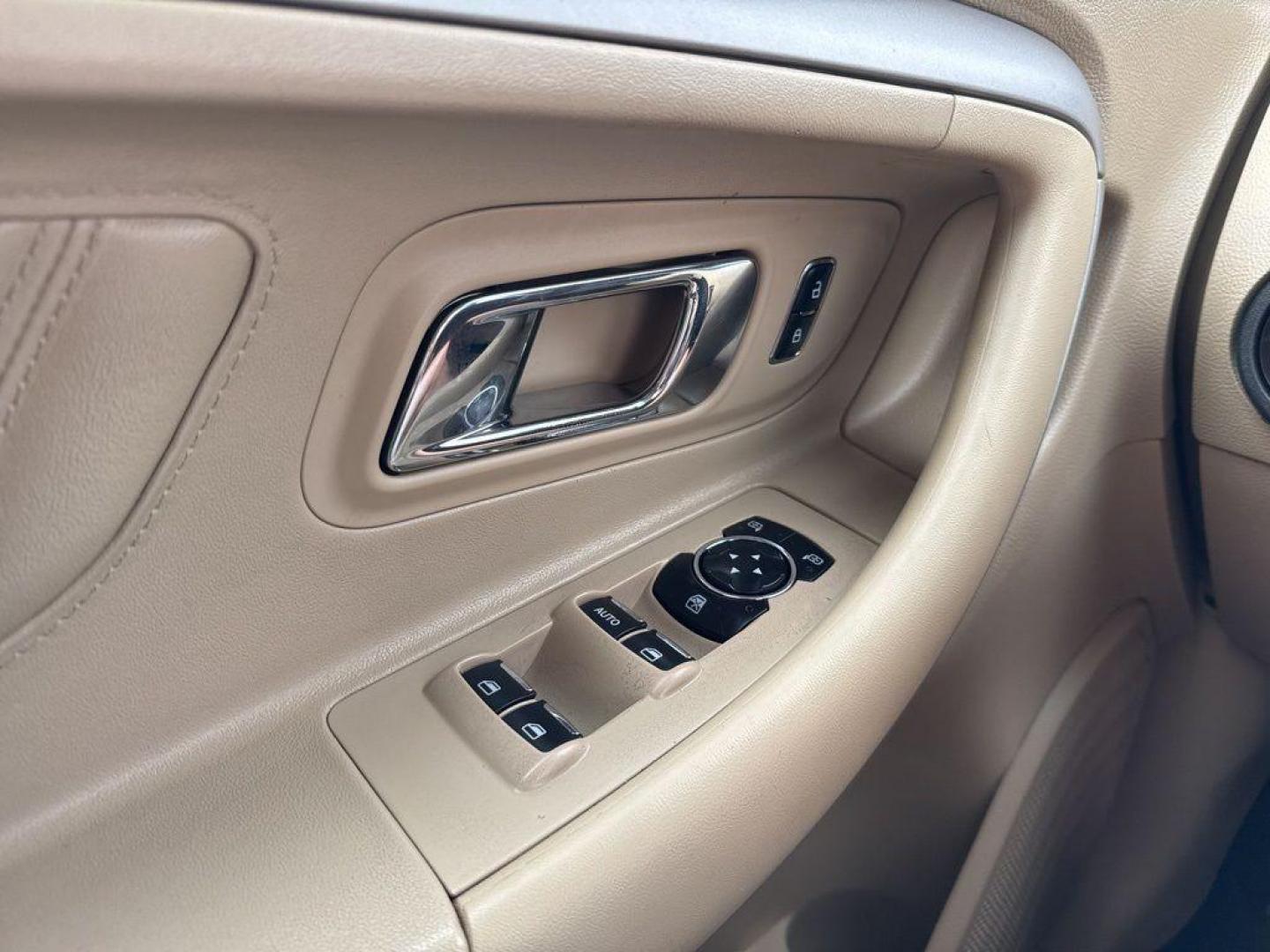 2016 GRAY Ford Taurus SEL (1FAHP2E85GG) with an V6, 3.5L engine, Automatic transmission, located at 10890 W. Colfax Ave., Lakewood, CO, 80215, (303) 274-7692, 39.739914, -105.120132 - Photo#26