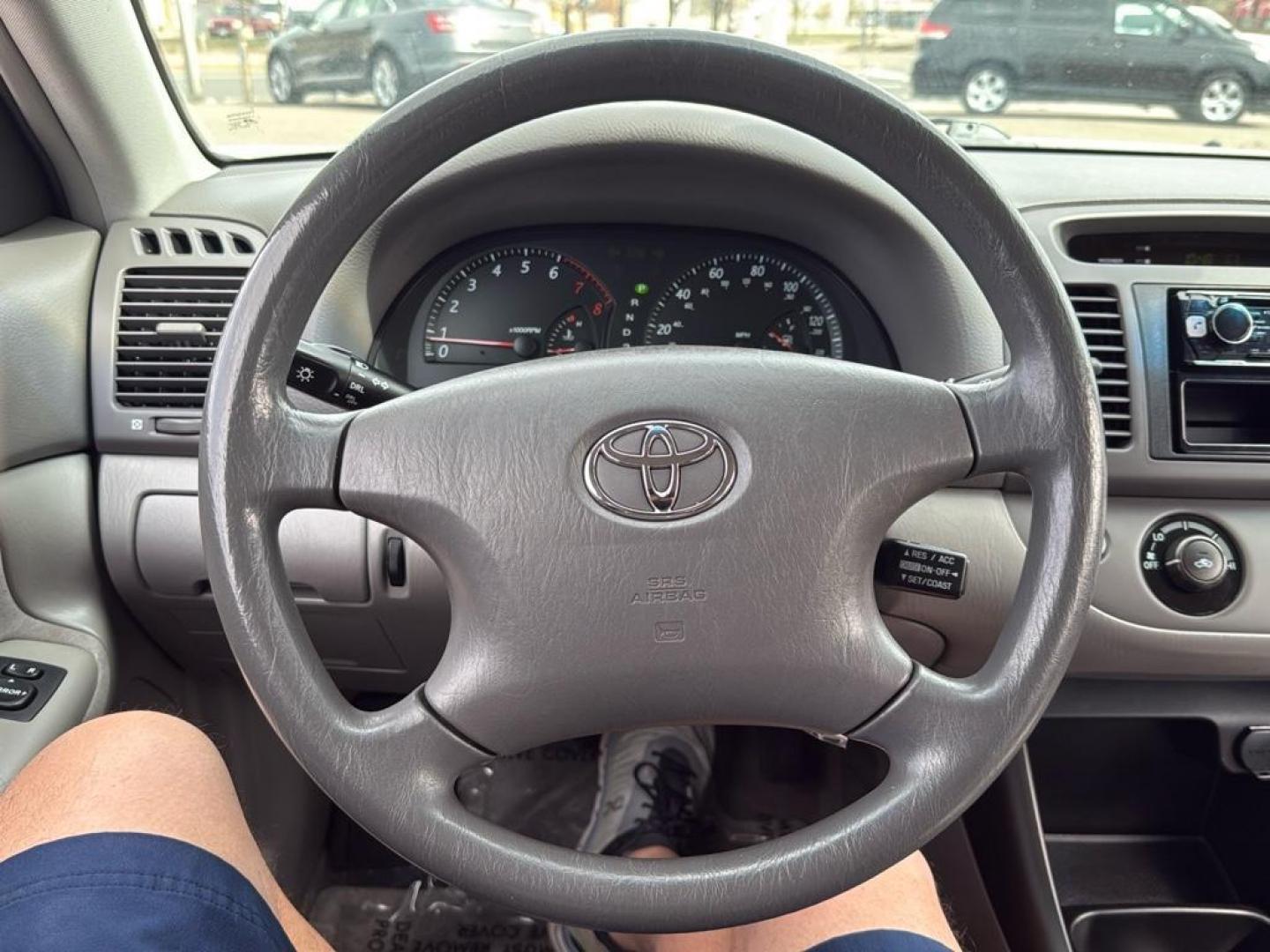 2002 SILVER Toyota Camry LE (JTDBE32K520) with an 4 Cyl, 2.4L engine, Automatic transmission, located at 10890 W. Colfax Ave., Lakewood, CO, 80215, (303) 274-7692, 39.739914, -105.120132 - Photo#14
