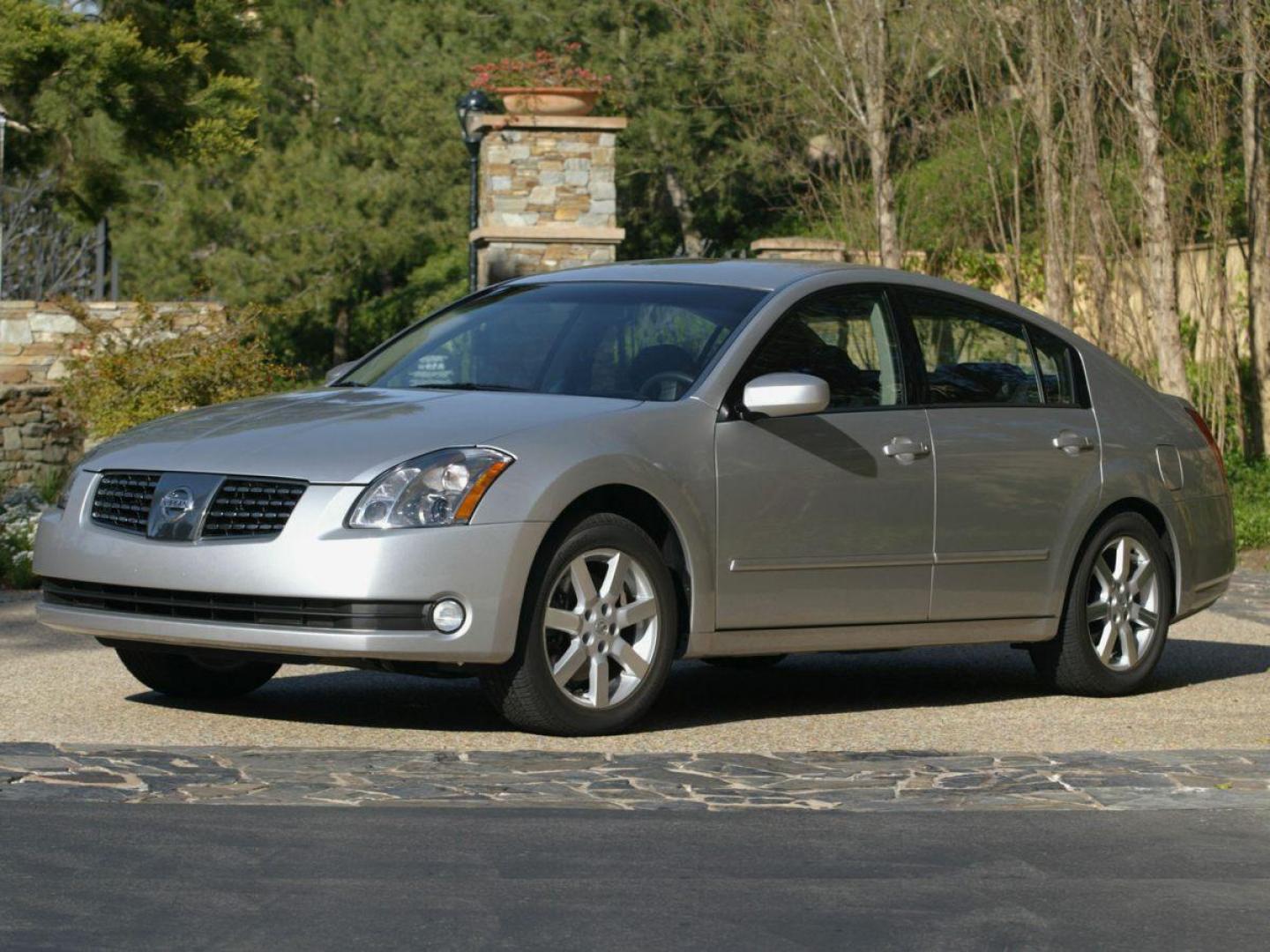 2005 SILVER Nissan Maxima SE (1N4BA41E55C) with an V6, 3.5L engine, Automatic transmission, located at 10890 W. Colfax Ave., Lakewood, CO, 80215, (303) 274-7692, 39.739914, -105.120132 - Photo#28