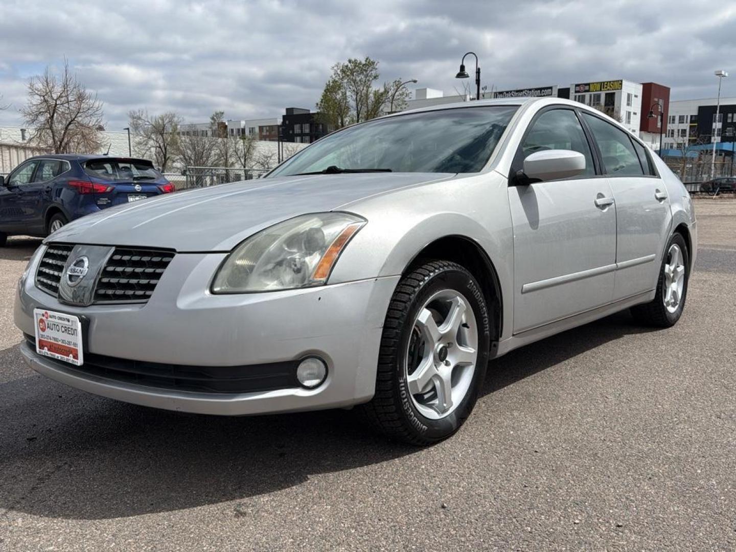 2005 SILVER Nissan Maxima SE (1N4BA41E55C) with an V6, 3.5L engine, Automatic transmission, located at 10890 W. Colfax Ave., Lakewood, CO, 80215, (303) 274-7692, 39.739914, -105.120132 - Photo#1