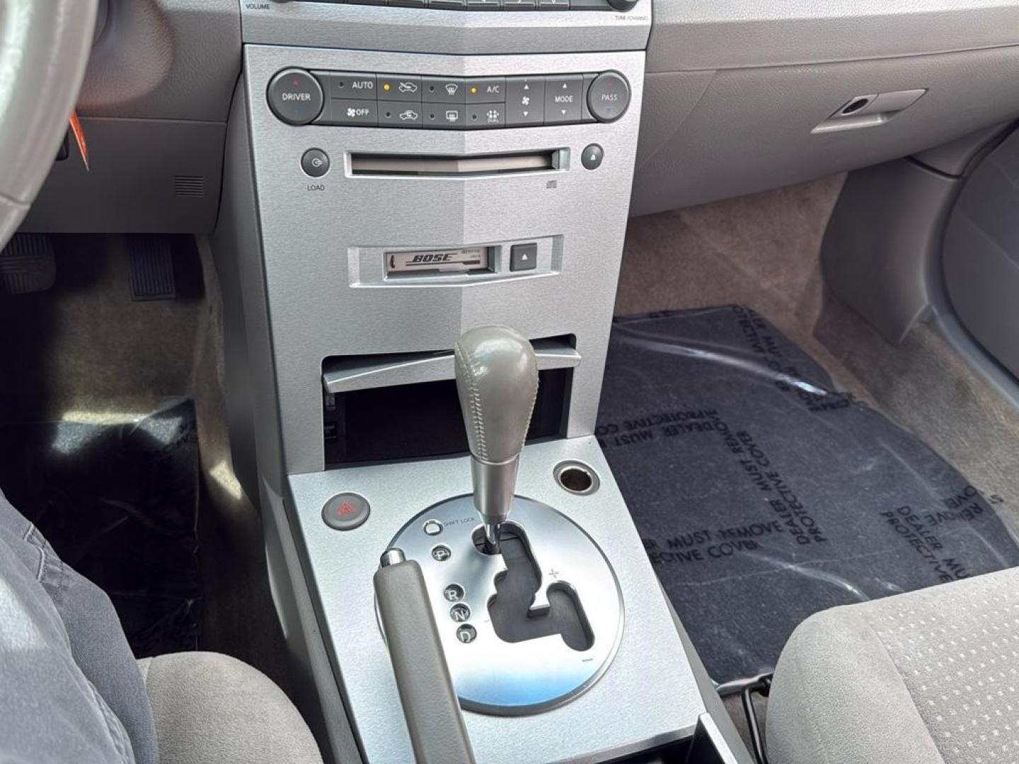 2005 SILVER Nissan Maxima SE (1N4BA41E55C) with an V6, 3.5L engine, Automatic transmission, located at 10890 W. Colfax Ave., Lakewood, CO, 80215, (303) 274-7692, 39.739914, -105.120132 - Photo#10
