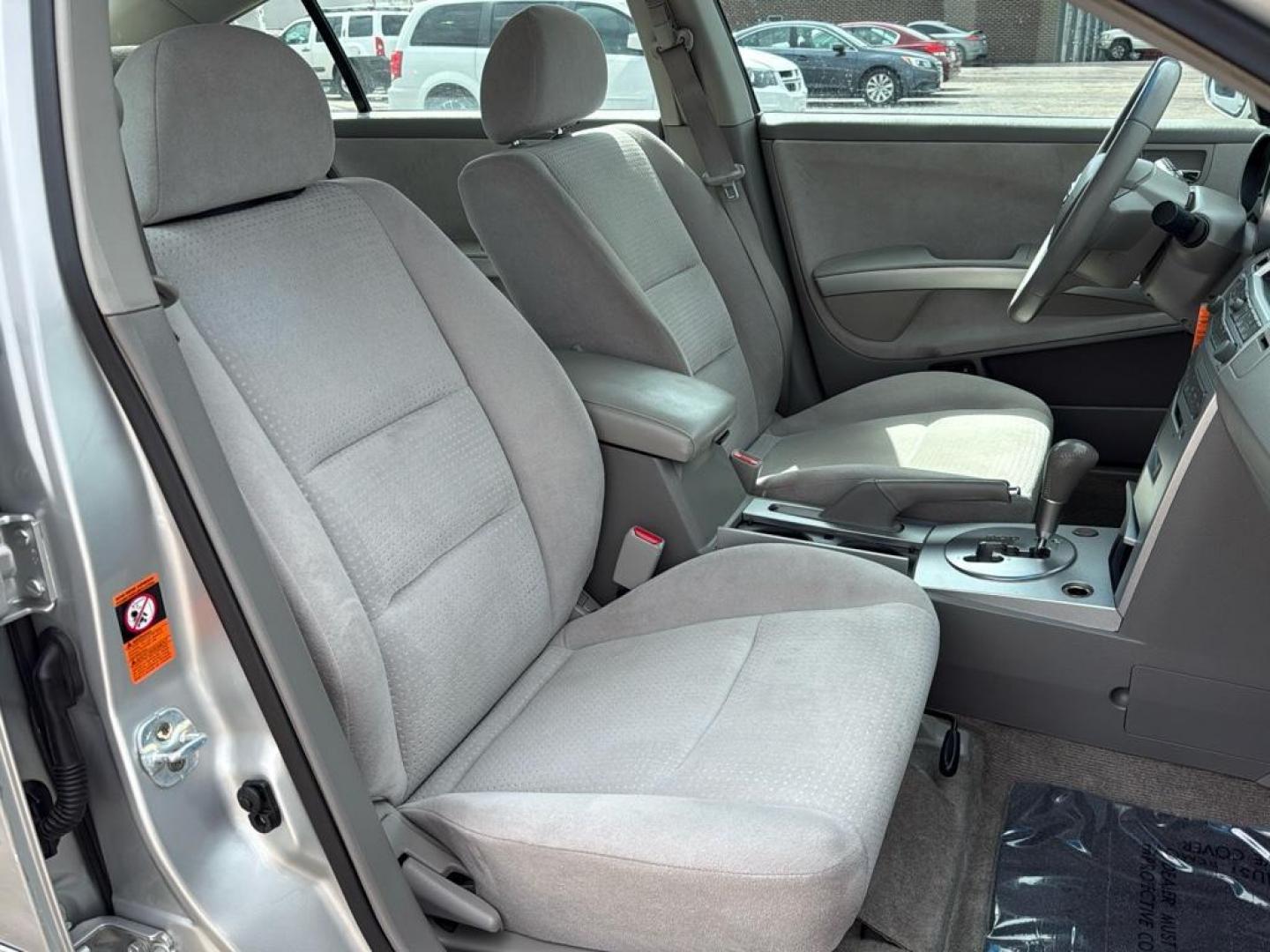 2005 SILVER Nissan Maxima SE (1N4BA41E55C) with an V6, 3.5L engine, Automatic transmission, located at 10890 W. Colfax Ave., Lakewood, CO, 80215, (303) 274-7692, 39.739914, -105.120132 - Photo#13
