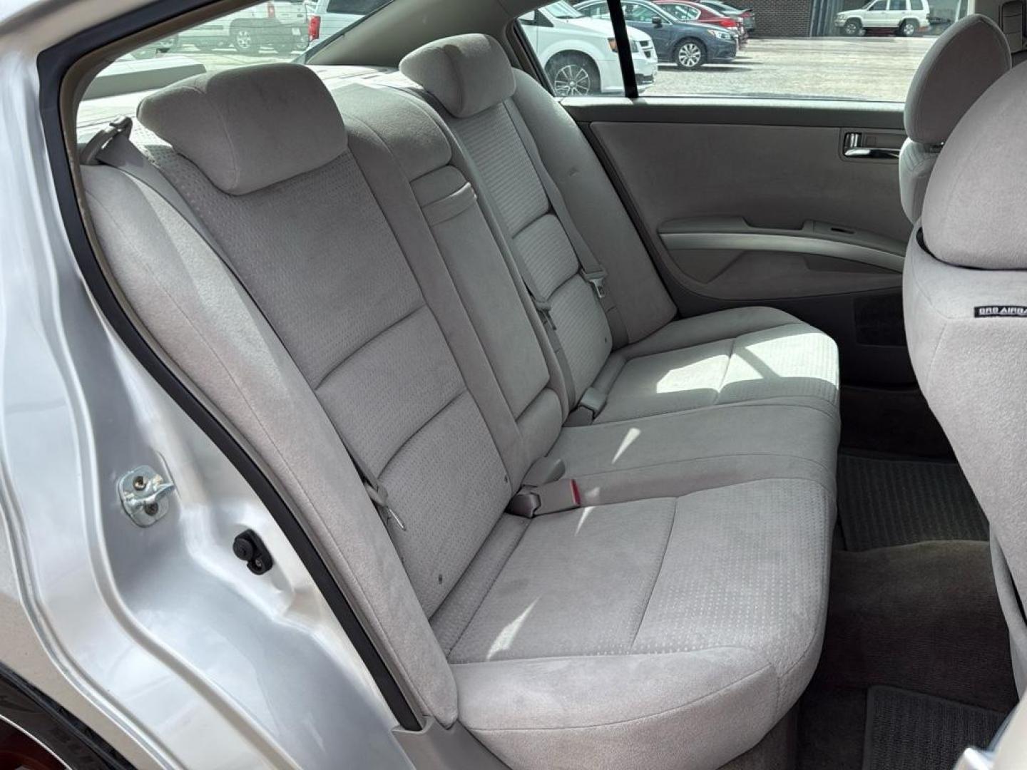 2005 SILVER Nissan Maxima SE (1N4BA41E55C) with an V6, 3.5L engine, Automatic transmission, located at 10890 W. Colfax Ave., Lakewood, CO, 80215, (303) 274-7692, 39.739914, -105.120132 - Photo#14