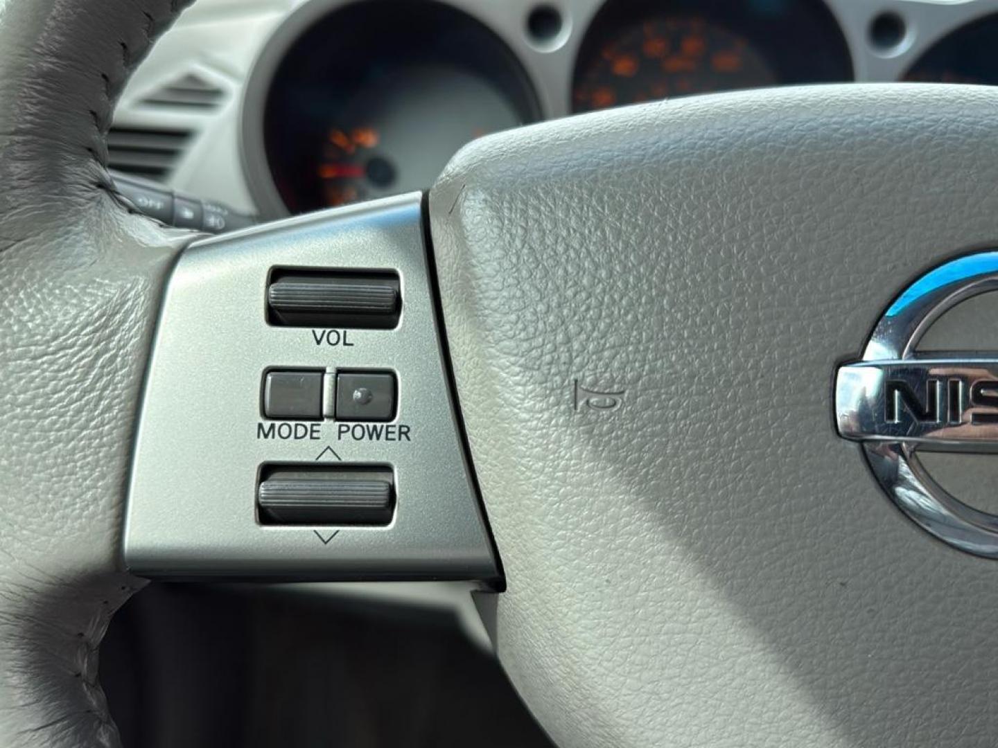 2005 SILVER Nissan Maxima SE (1N4BA41E55C) with an V6, 3.5L engine, Automatic transmission, located at 10890 W. Colfax Ave., Lakewood, CO, 80215, (303) 274-7692, 39.739914, -105.120132 - Photo#17