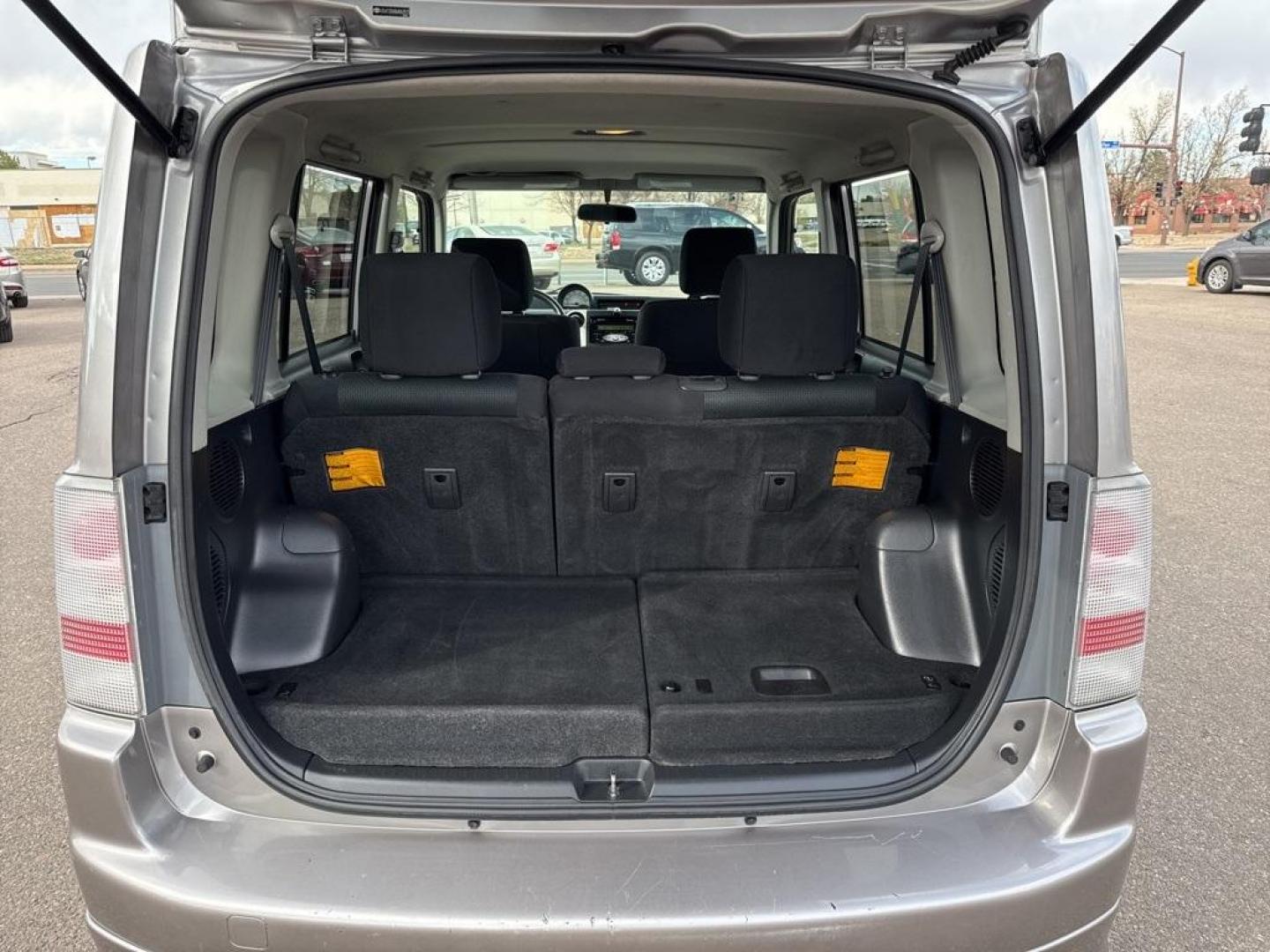 2006 SILVER Scion xB Base (JTLKT324364) with an 4 Cyl, 1.5L engine, Automatic transmission, located at 10890 W. Colfax Ave., Lakewood, CO, 80215, (303) 274-7692, 39.739914, -105.120132 - Photo#32